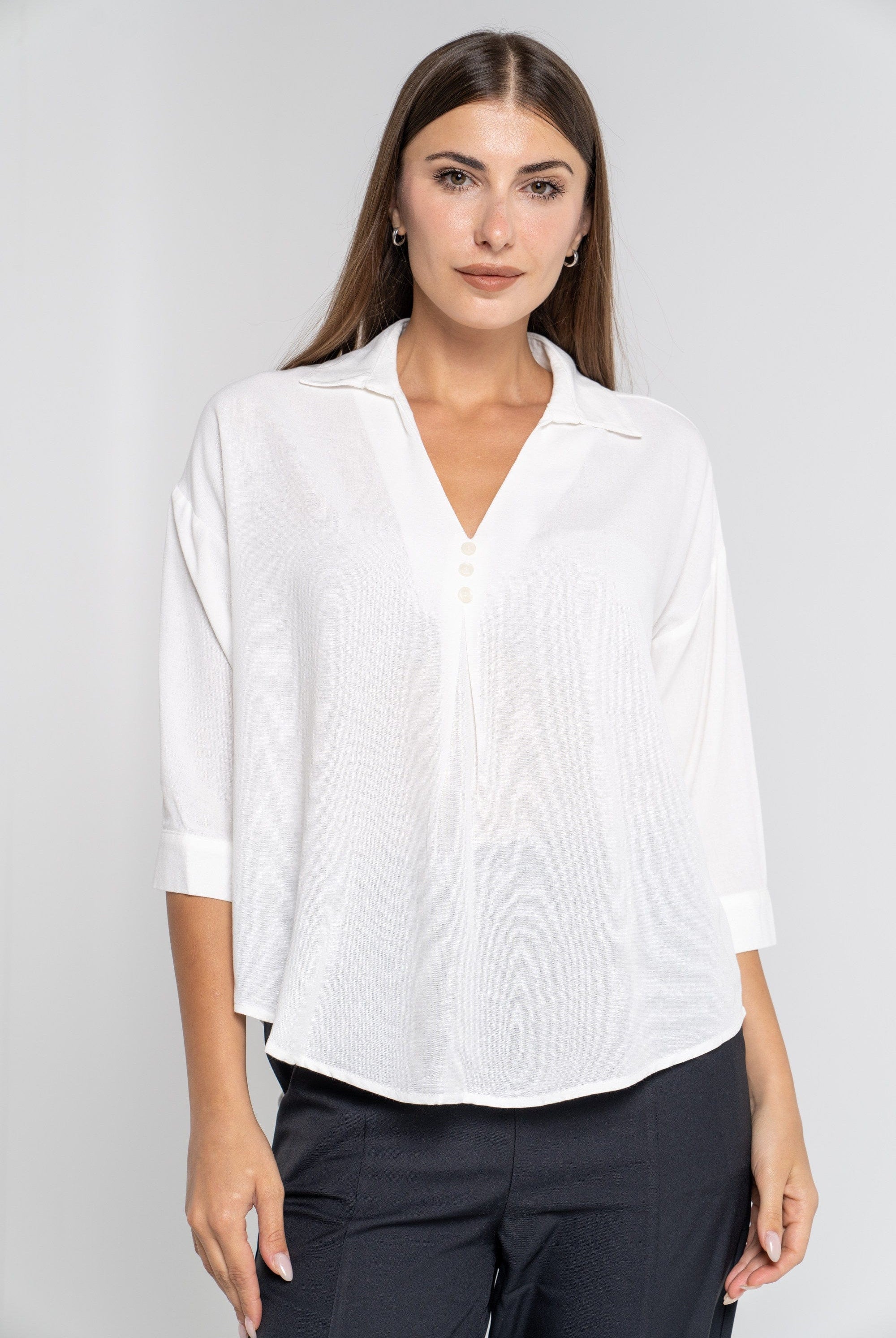 ميكا بلوزة سادة 3/4 كم نسائي