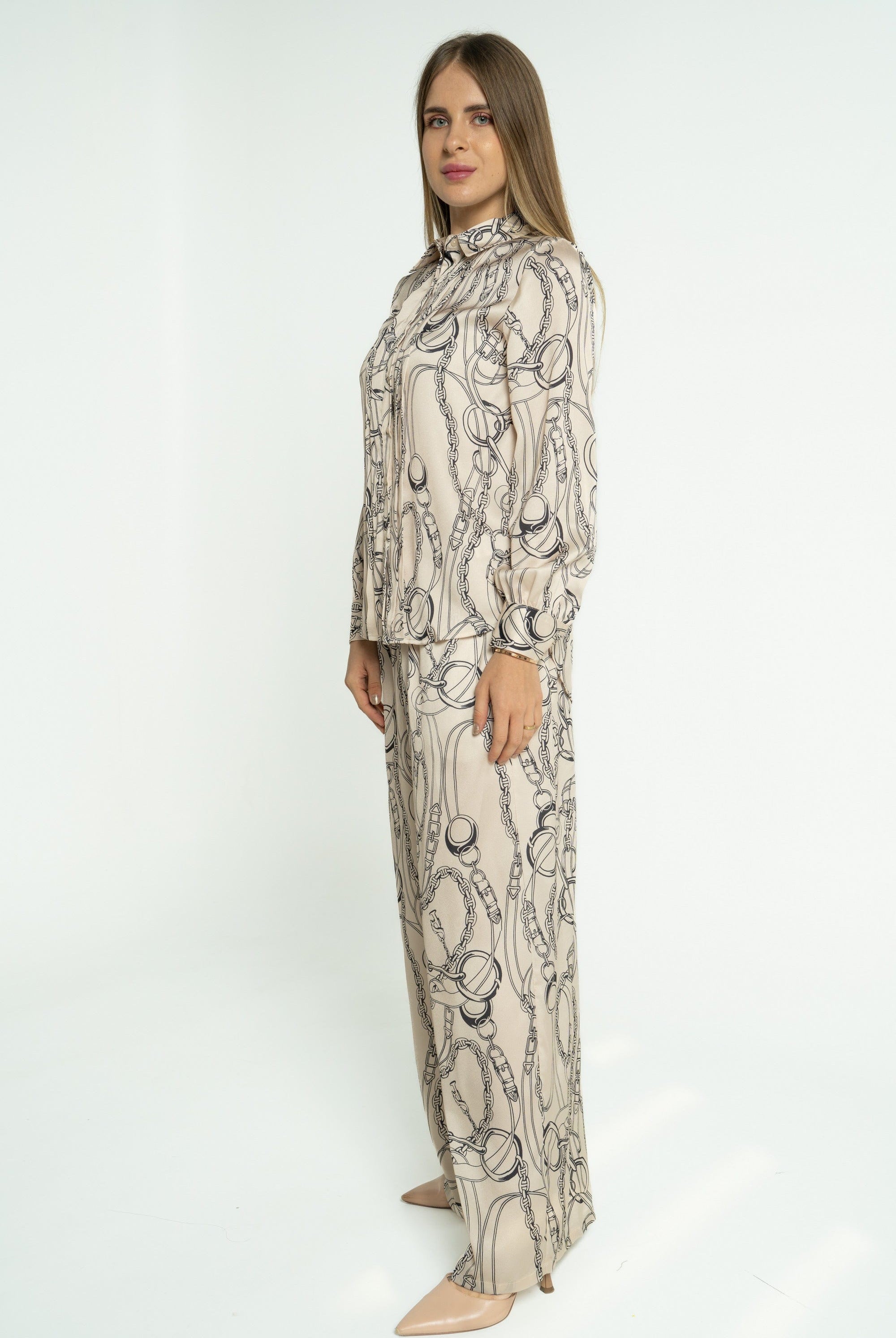 ميكا قميص منقوش برباط على الرقبة بأكمام طويلة