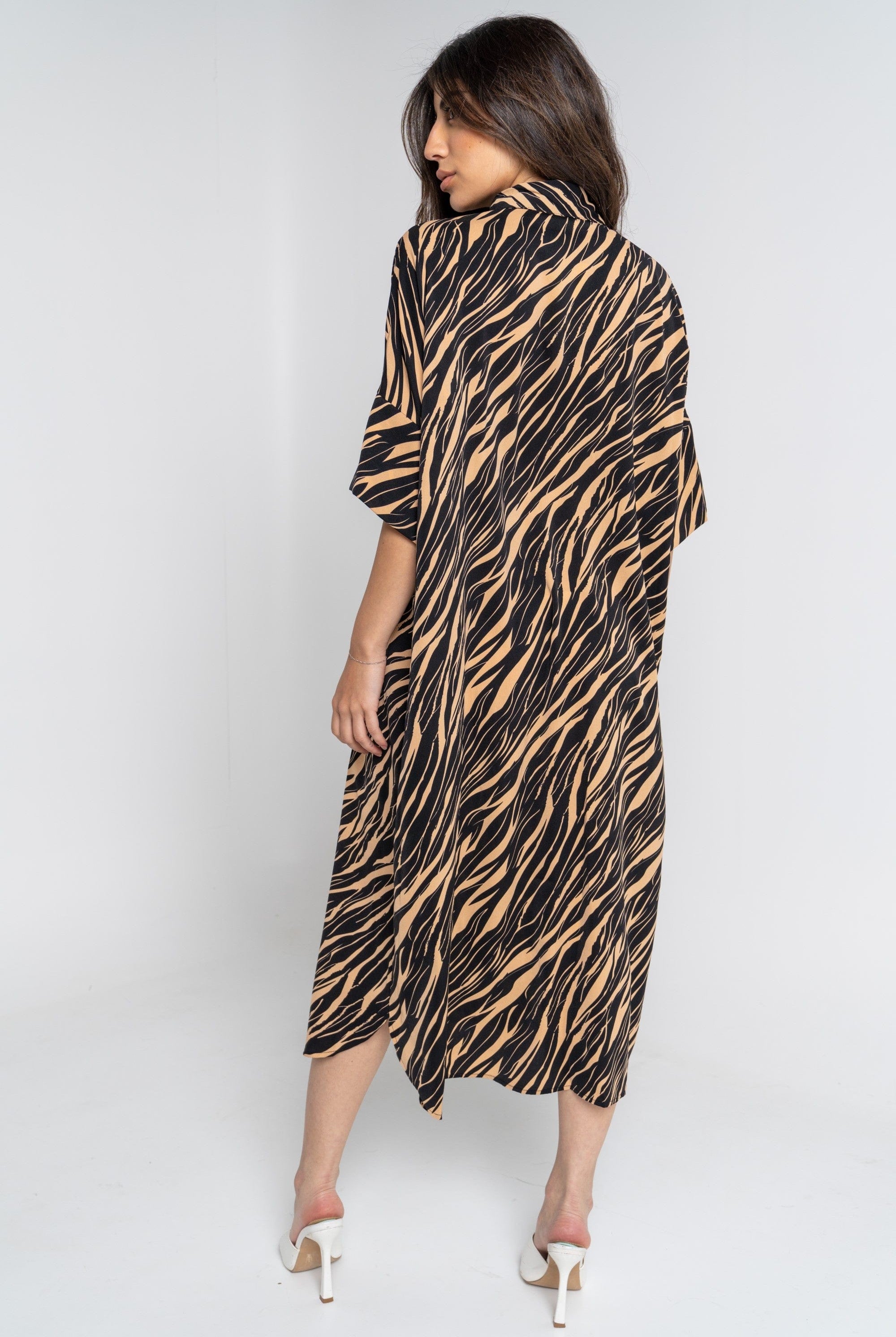 ميكا قميص 3/4 كم طويل منقوش نسائي