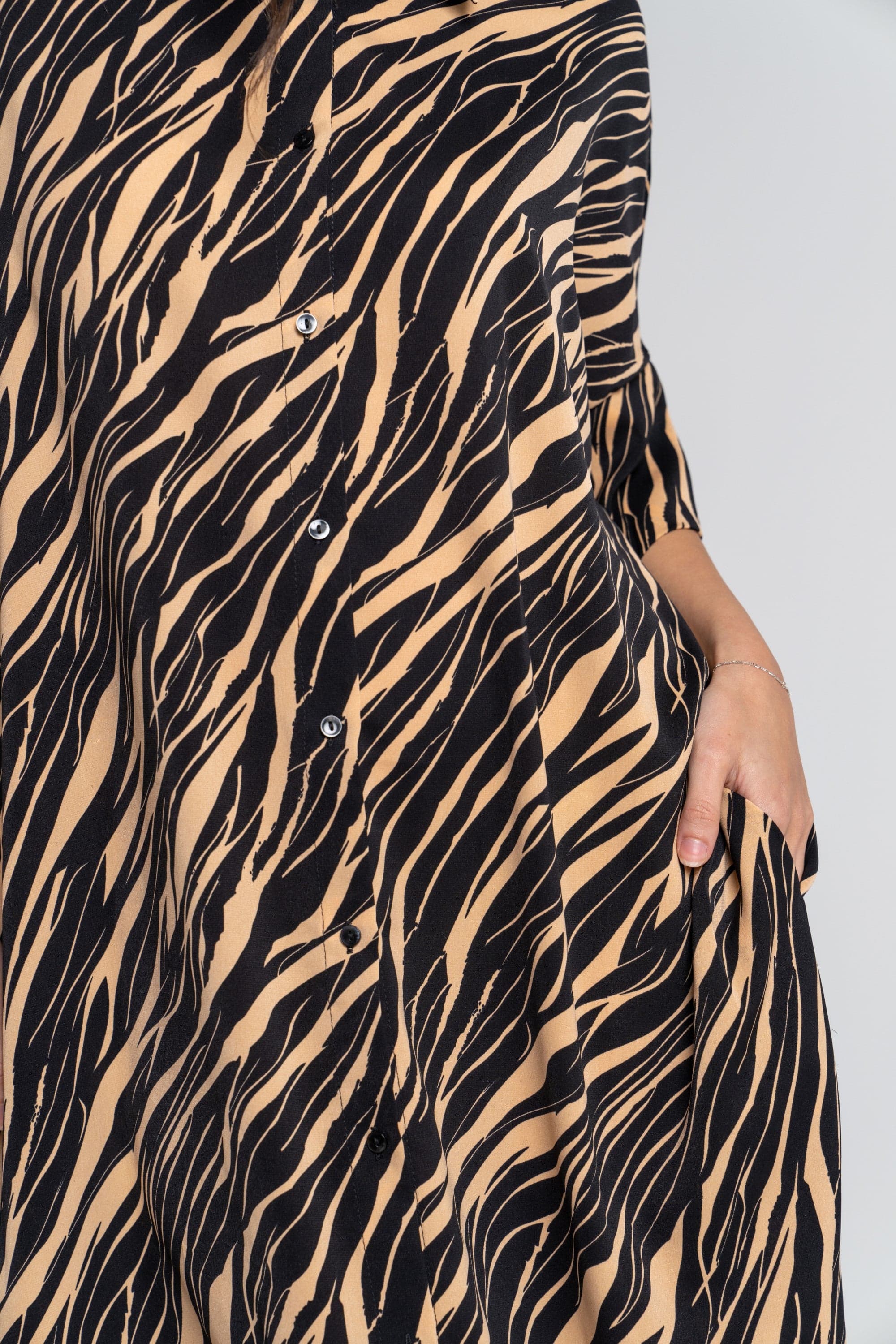 ู
ููุง ูู
ูุต 3/4 ูู
ุทููู ู
ูููุด ูุณุงุฆู