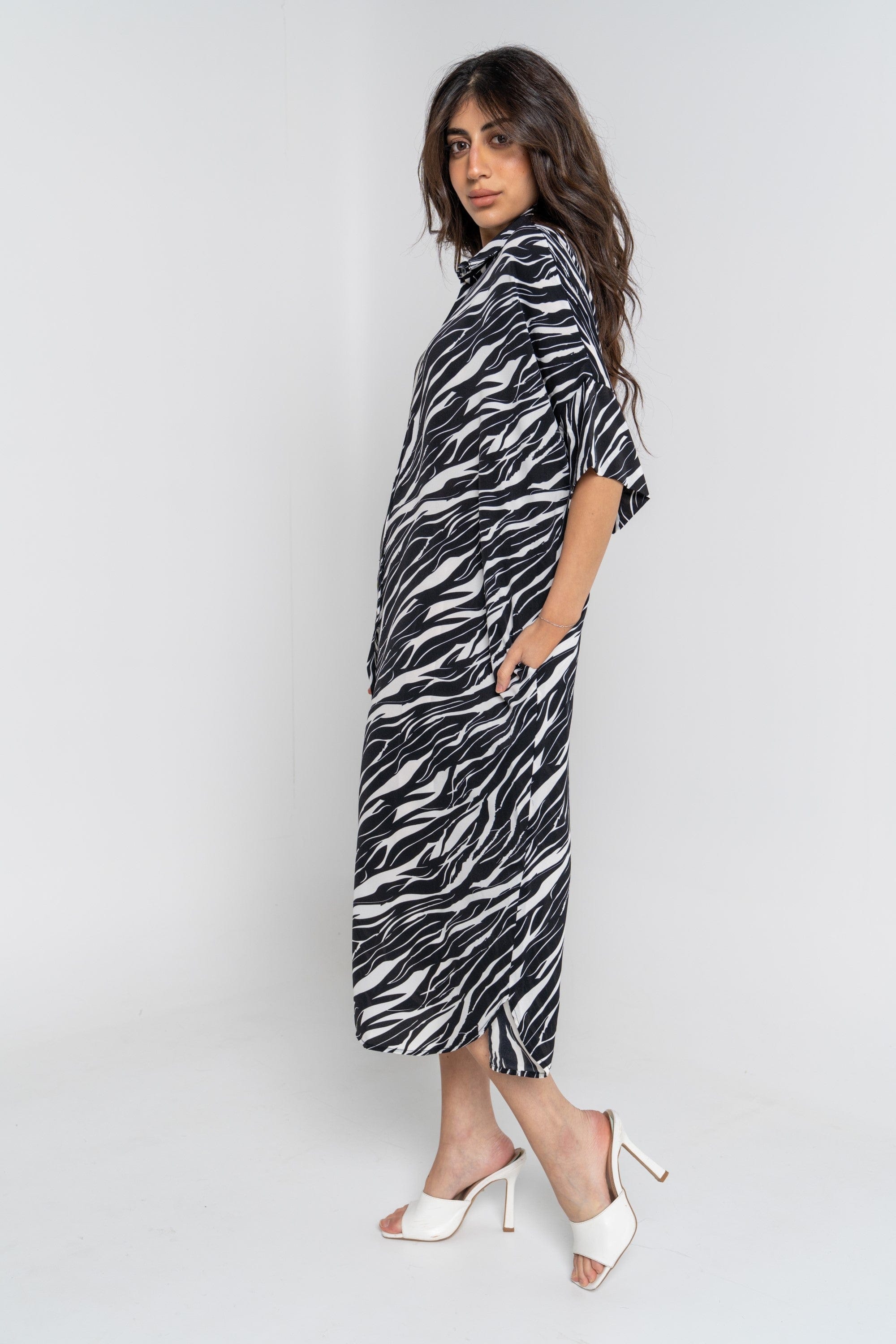 ู
ููุง ูู
ูุต 3/4 ูู
ุทููู ู
ูููุด ูุณุงุฆู