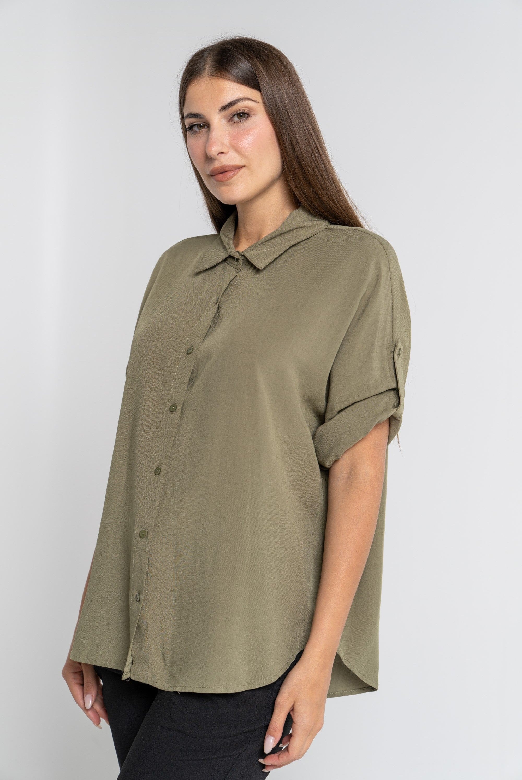 ميكا قميص 3/4 كم سادة بأزرار أمامية وياقة