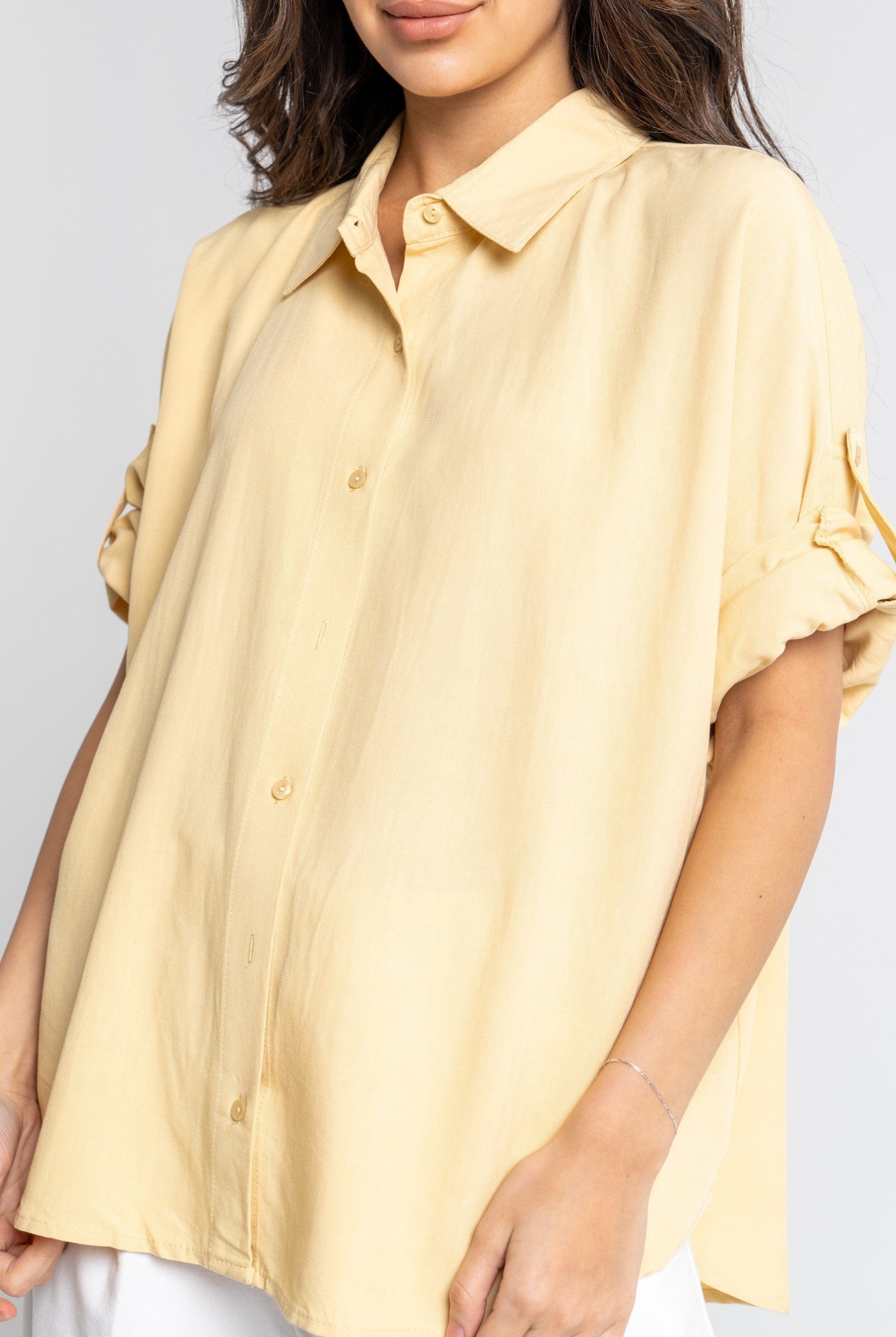 ميكا قميص 3/4 كم سادة بأزرار أمامية وياقة