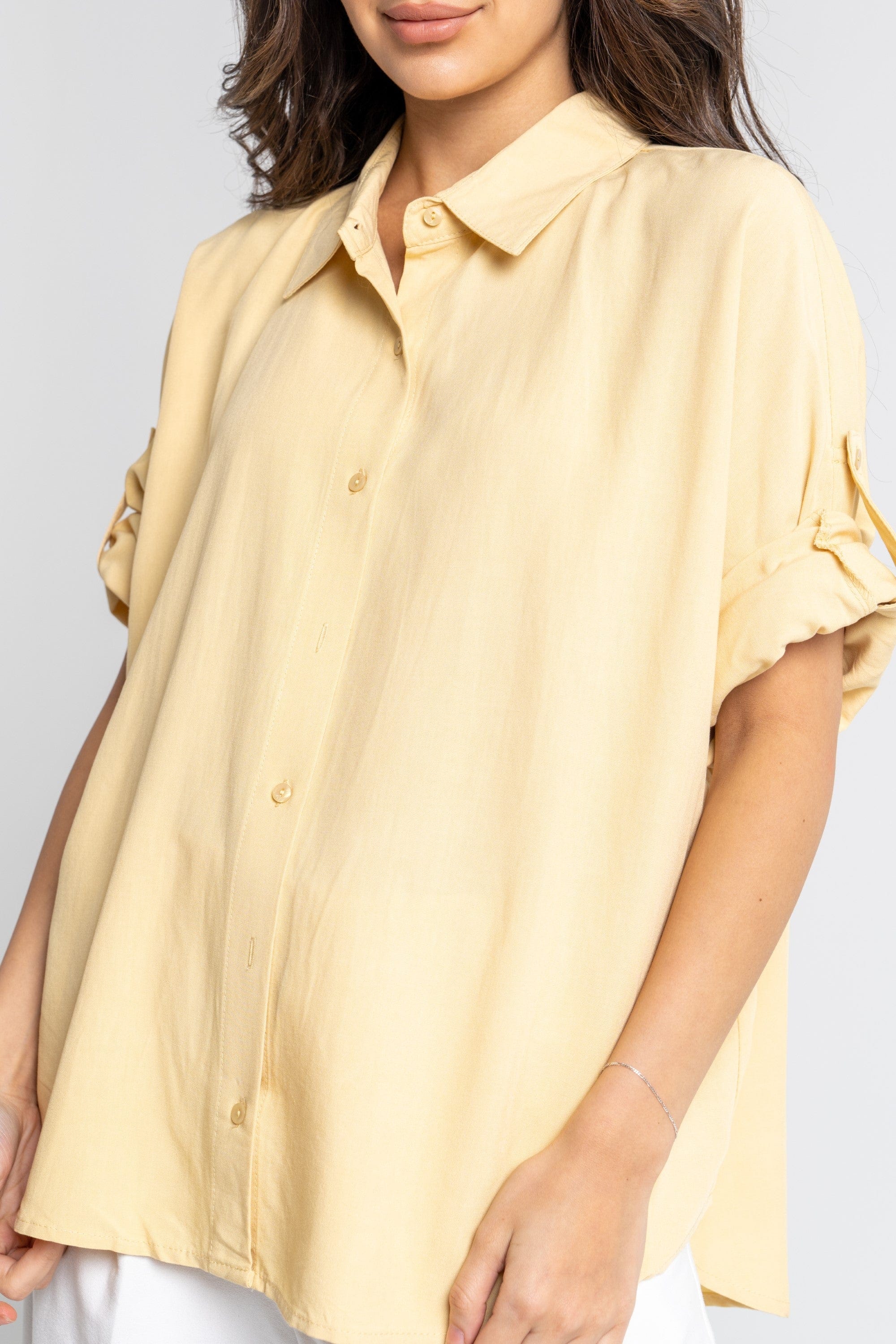 ميكا قميص 3/4 كم سادة بأزرار أمامية وياقة