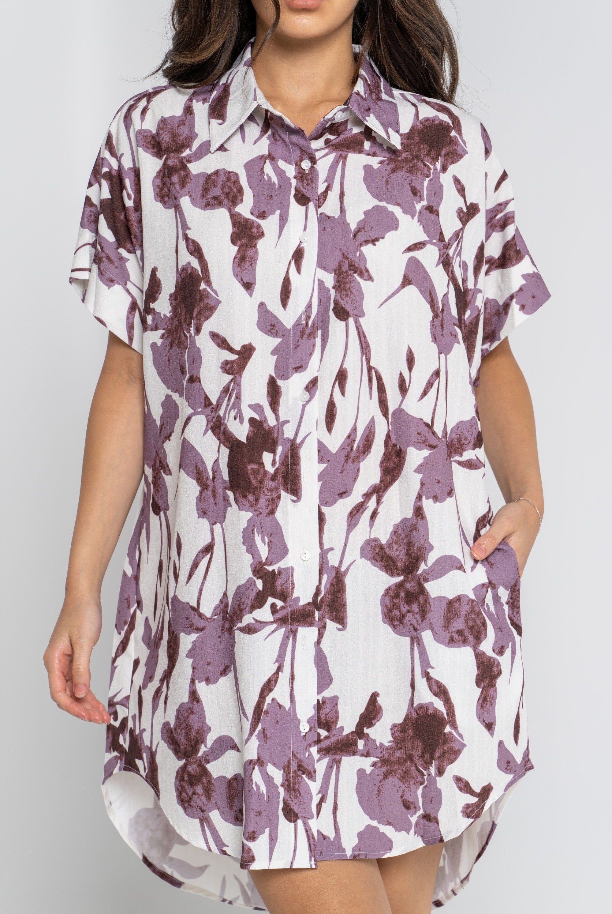 ميكا قميص طويل بأكمام قصيرة مشجر