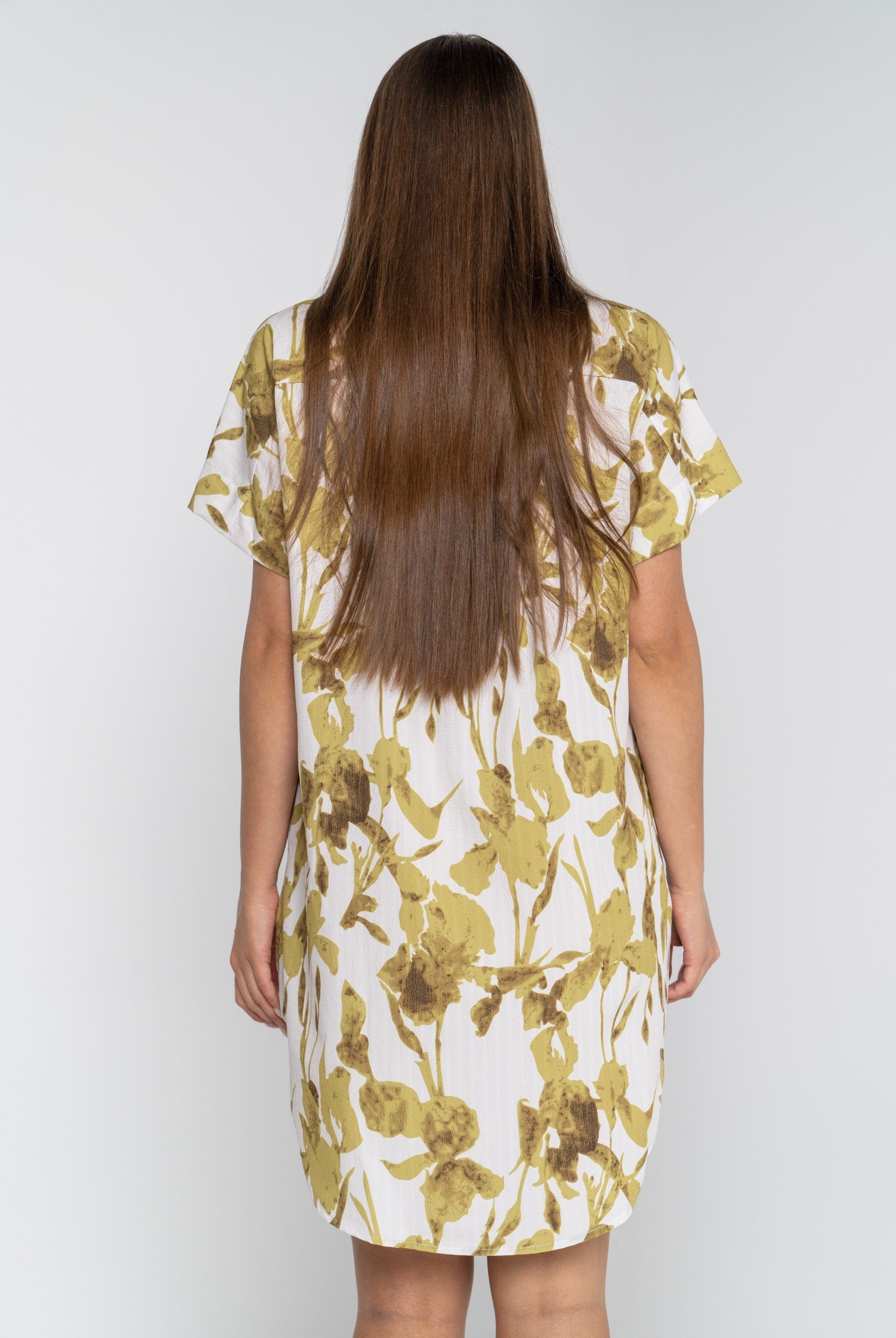 ميكا قميص طويل بأكمام قصيرة مشجر