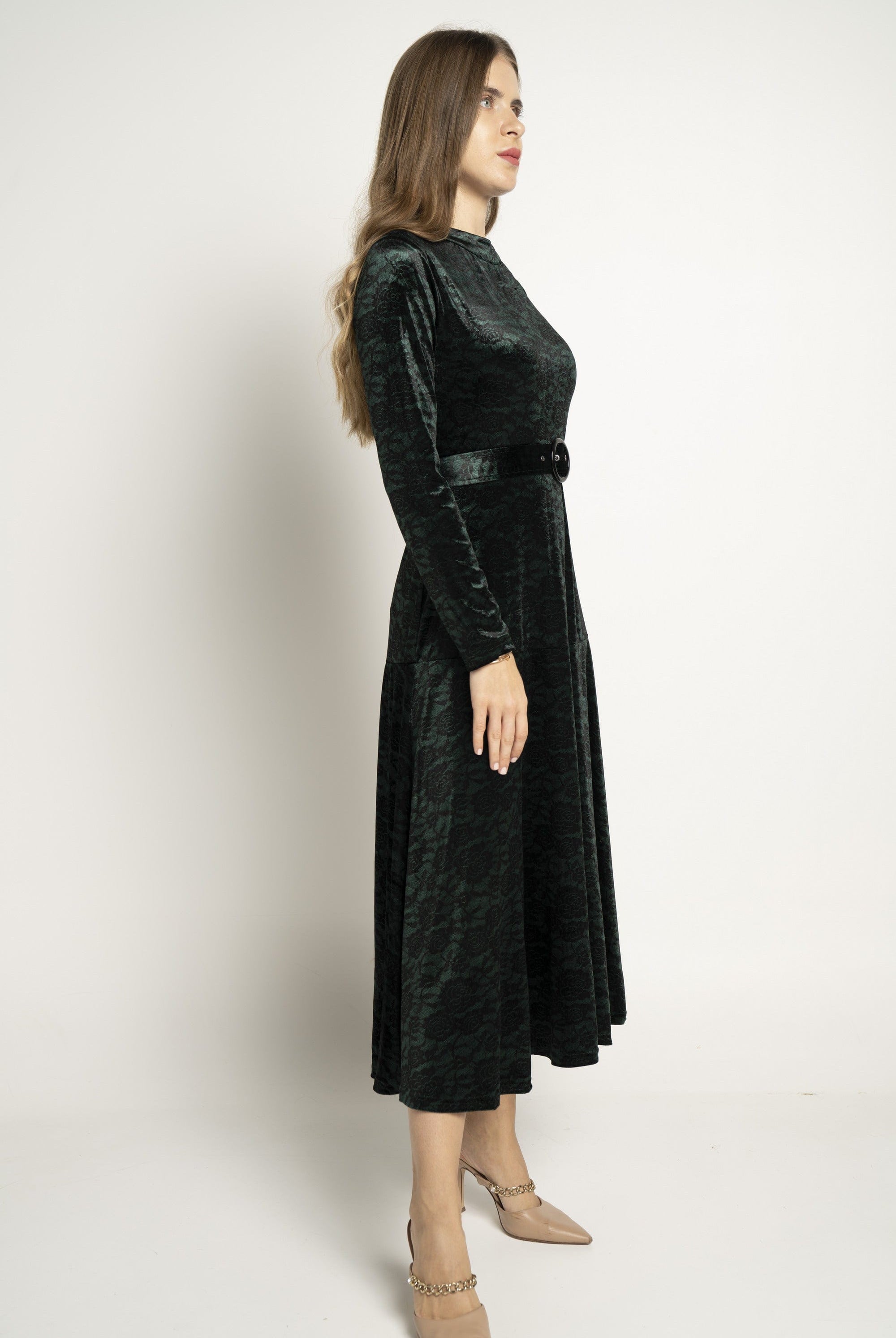 ميكا فستان ميدي بأكمام طويلة مشجر مزموم من الخصر