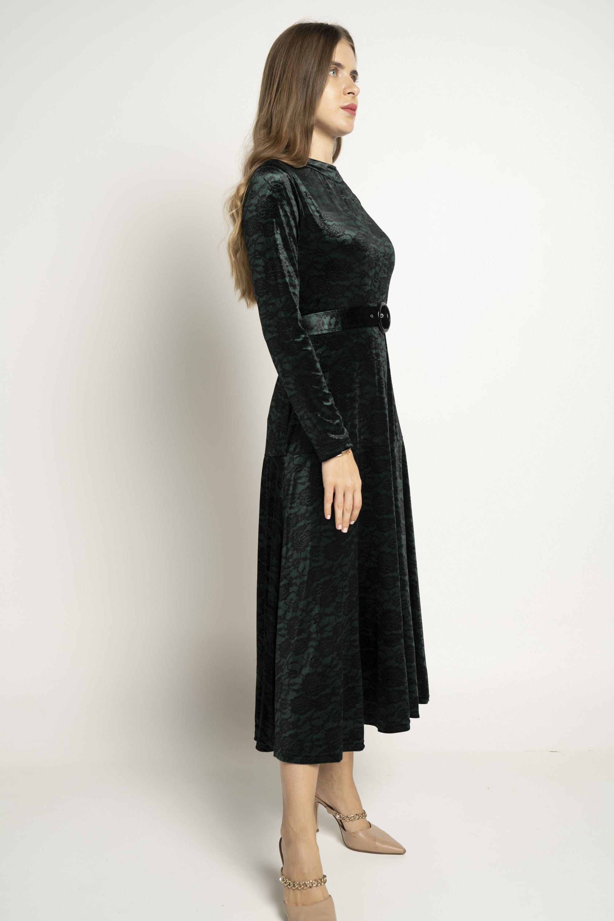 ميكا فستان ميدي بأكمام طويلة مشجر مزموم من الخصر