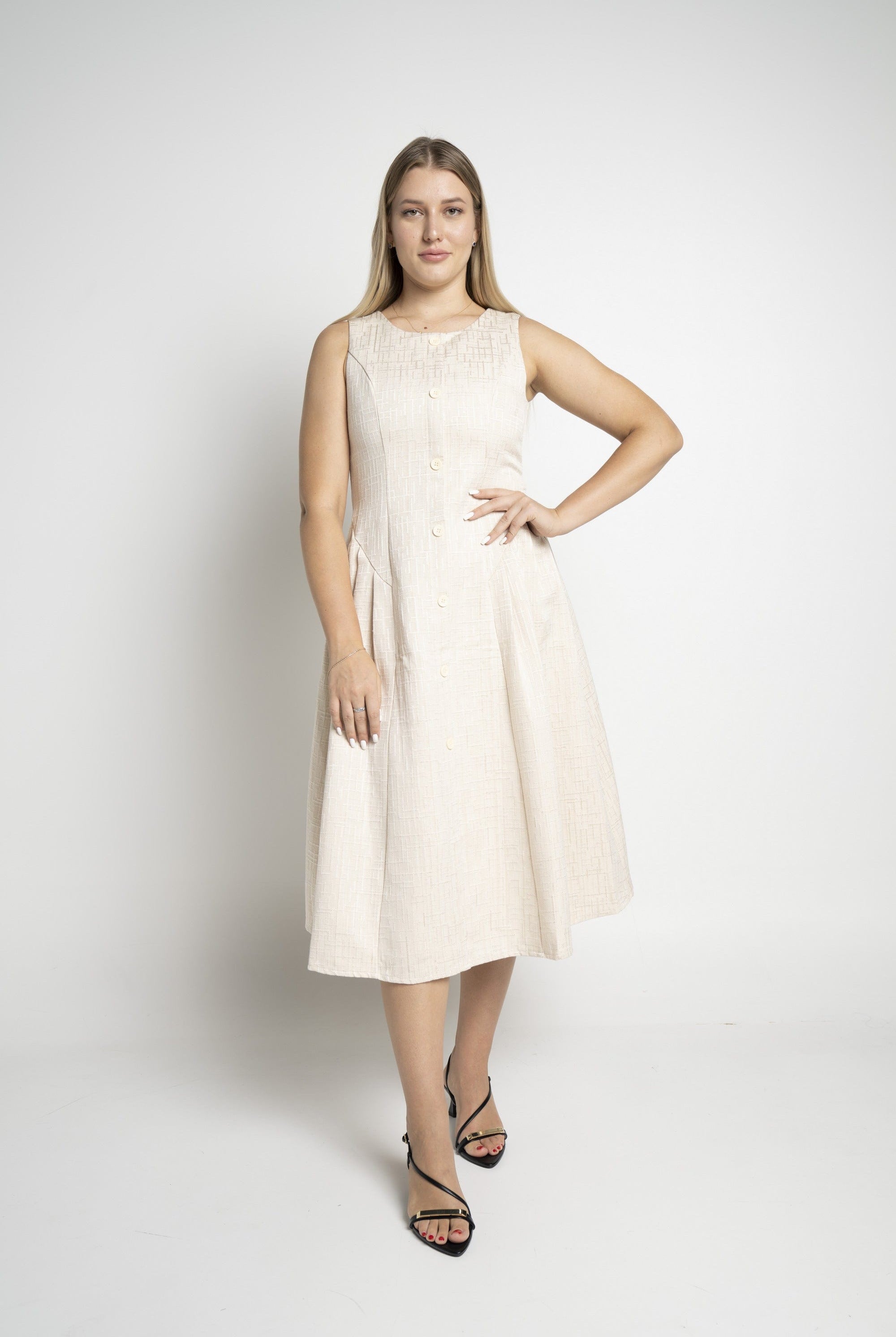 ميكا فستان ميدي بدون أكمام بأزرار على الصدر