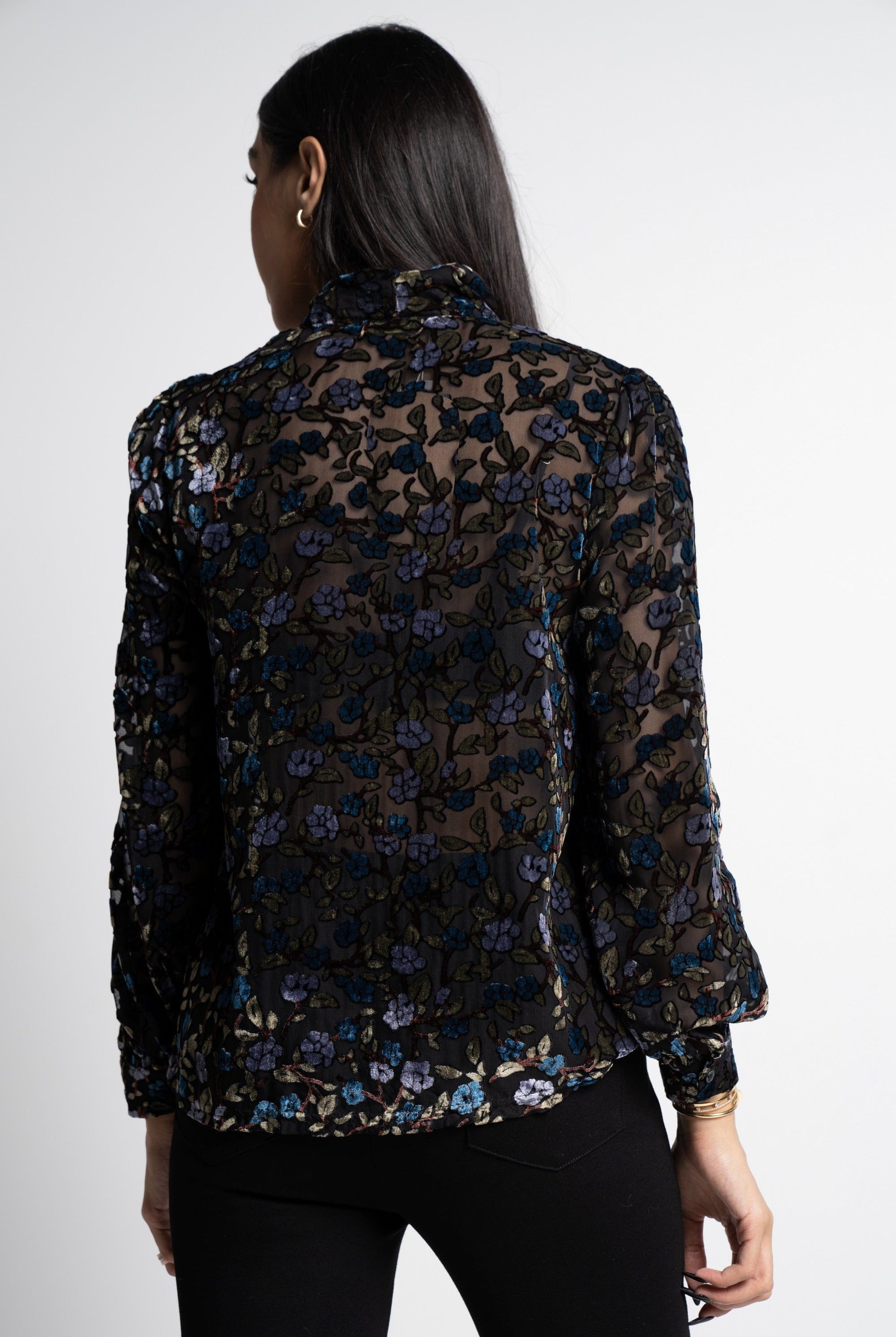 ميكا بلوزة مشجره بأكمام شفافه طويلة نسائي