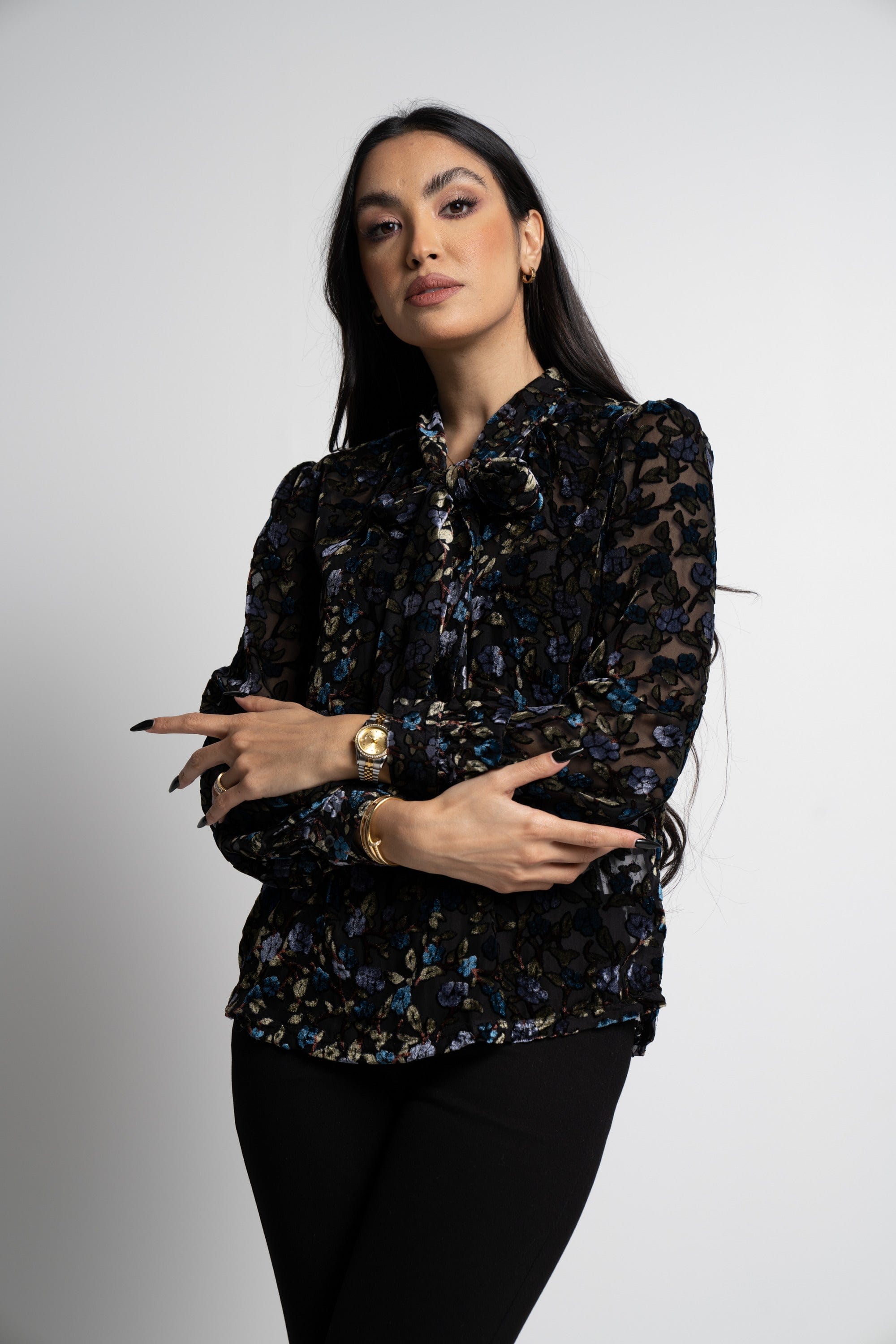 ميكا بلوزة مشجره بأكمام شفافه طويلة نسائي