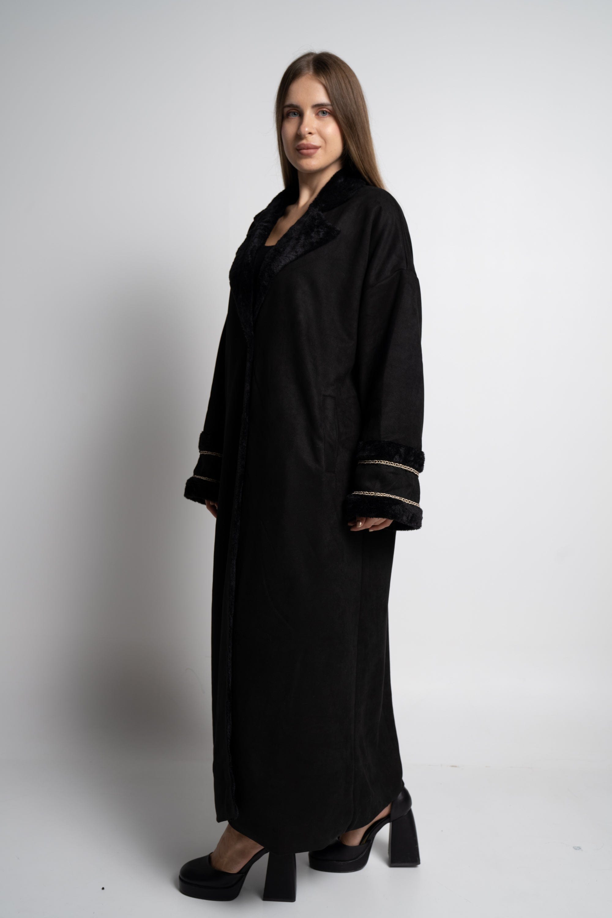 ู
ููุง ุจุงูุทู ุทููู ูุฑู ุจุฃูู
ุงู
ู
ูููุฉ ูุณุงุฆู