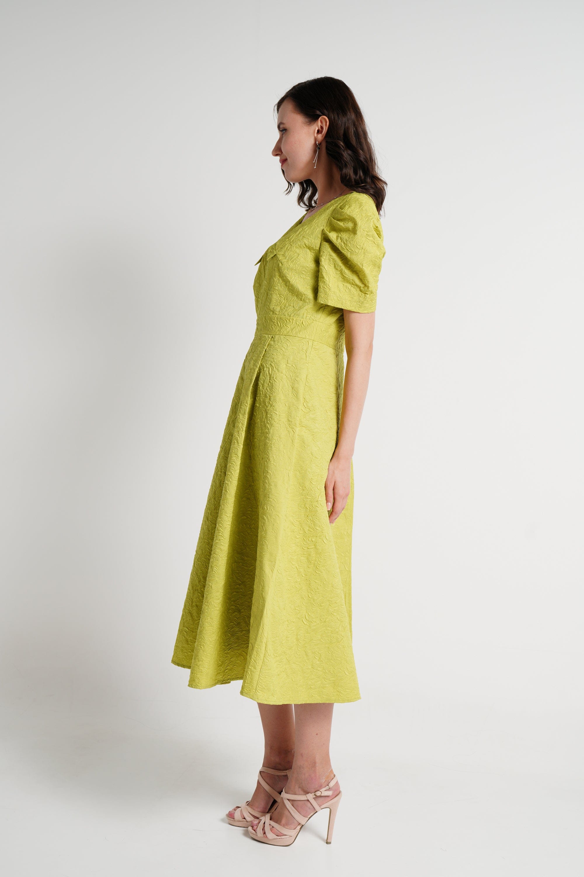 ميكا فستان ميدي نص كم مخصر مورد نسائي