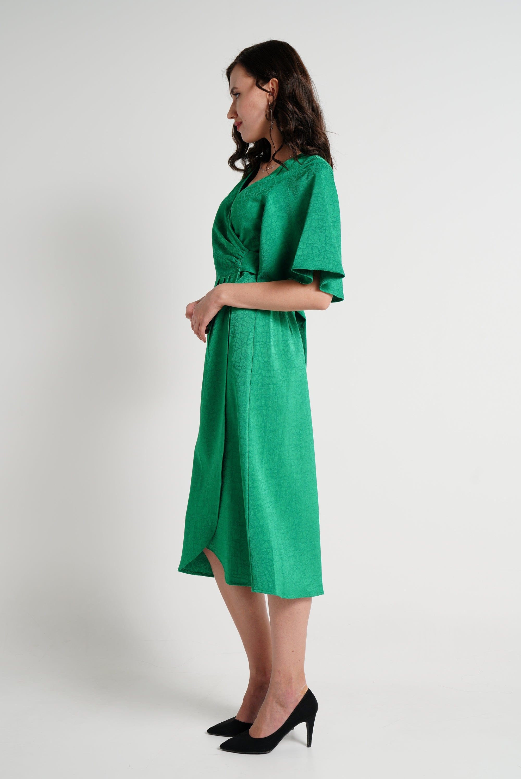 ู
ููุง ูุณุชุงู ู
ูุฏู ุจุฃูู
ุงู
ูุตูุฑุฉ ูู ุณุงุฏุฉ