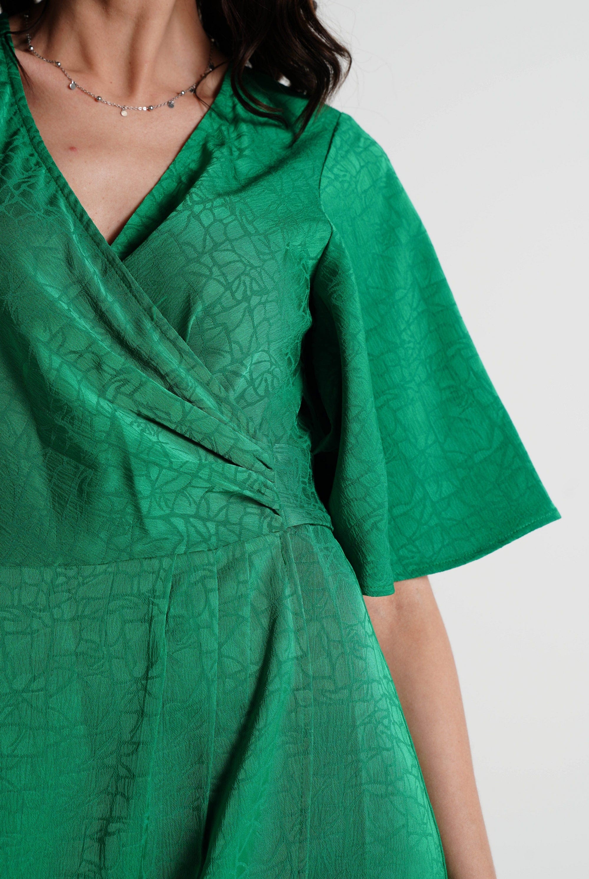 ู
ููุง ูุณุชุงู ู
ูุฏู ุจุฃูู
ุงู
ูุตูุฑุฉ ูู ุณุงุฏุฉ