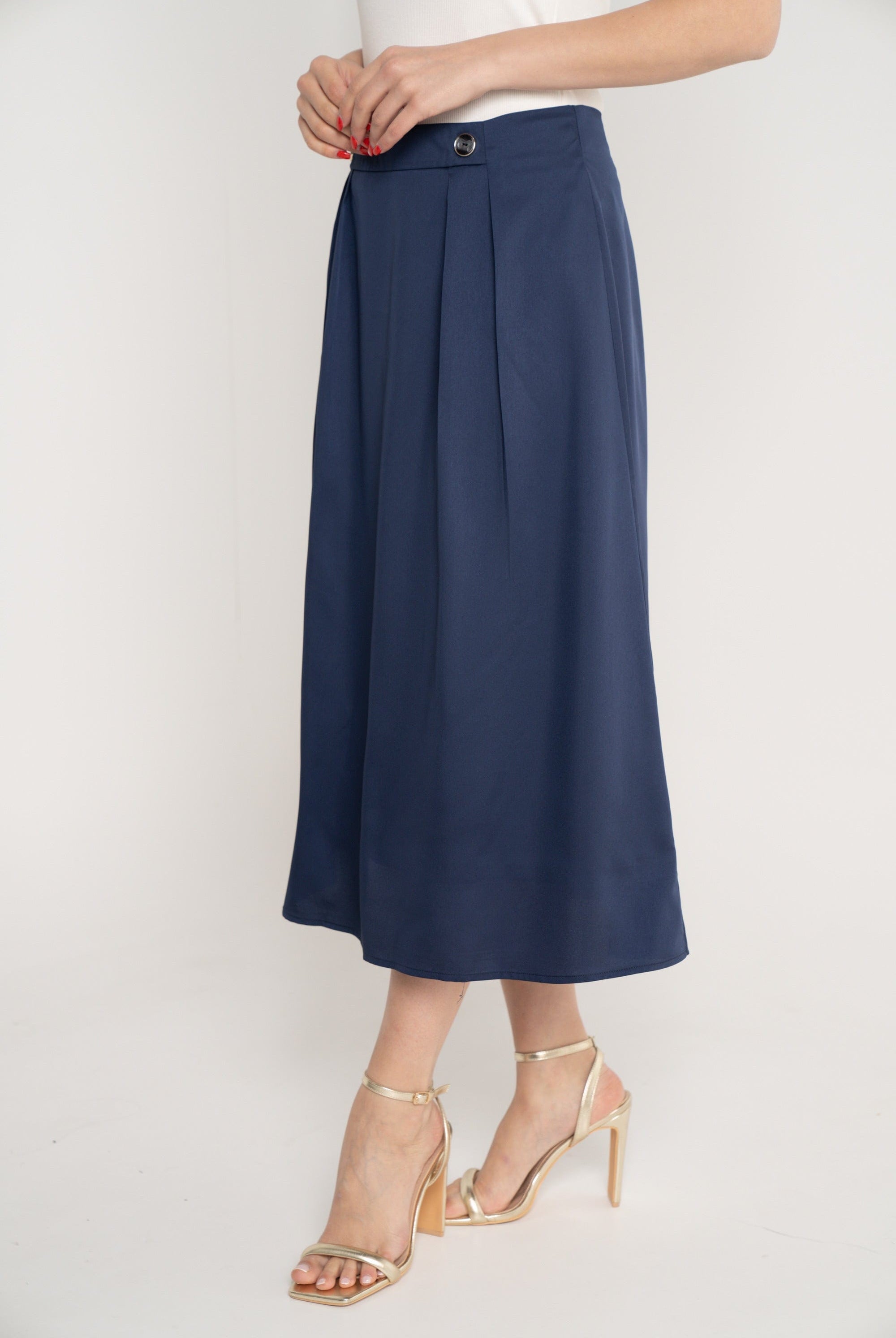 ميكا تنورة ميدي كلوش بأزرار على الخصر نسائي