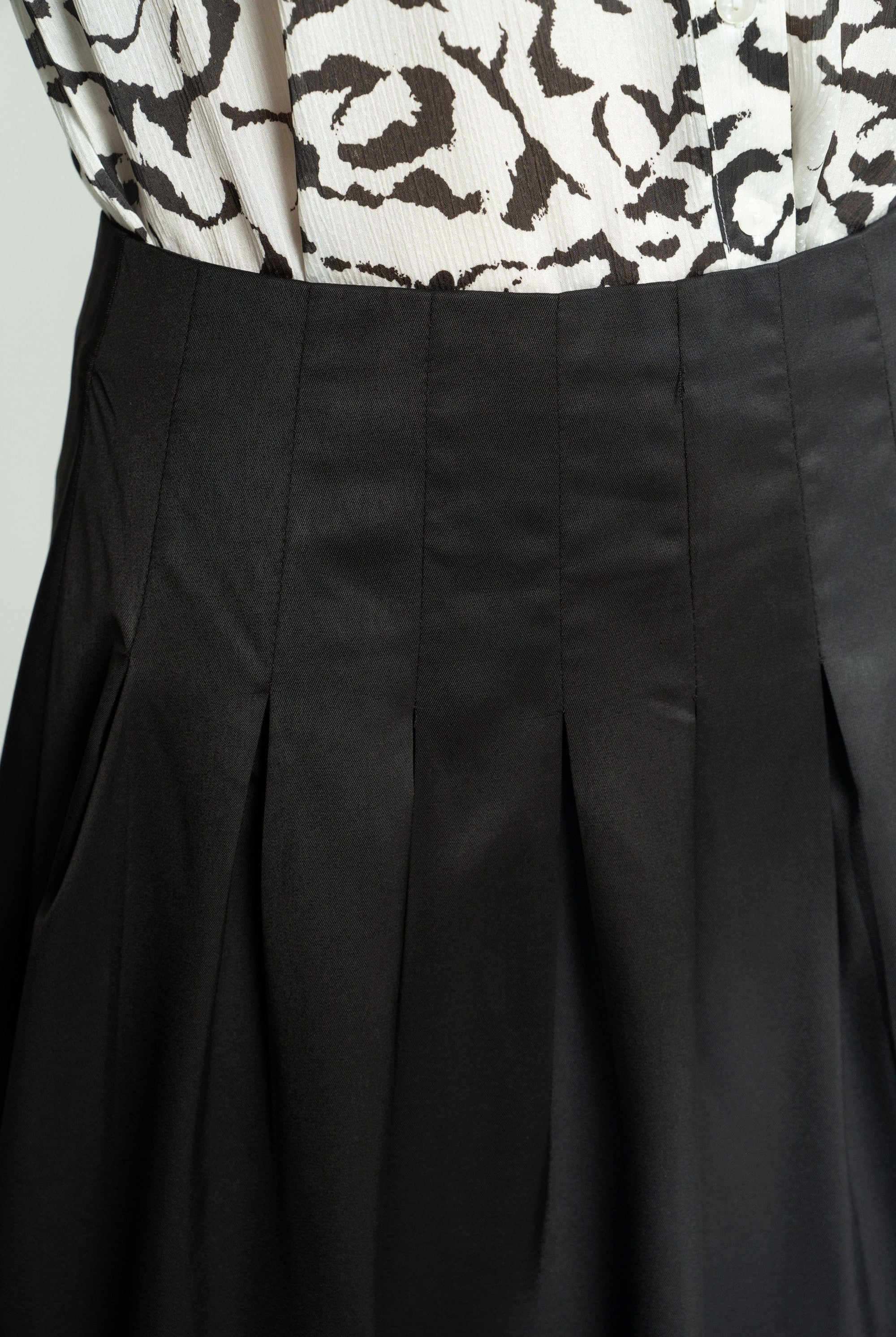 ميكا تنورة ميدي سادة كلوش بخصر مرتفع