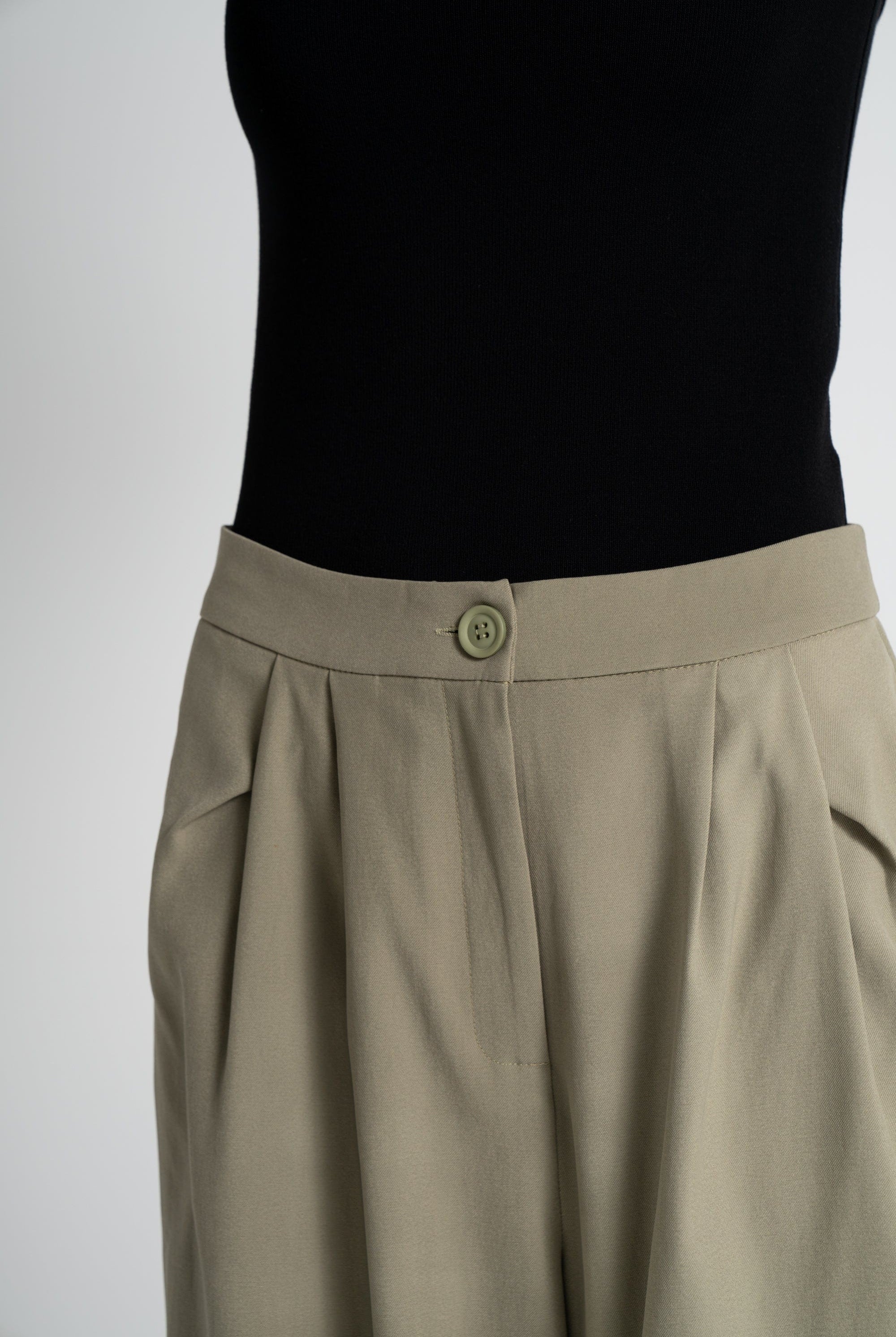 ميكا بنطلون طويل سادة واسع نسائي