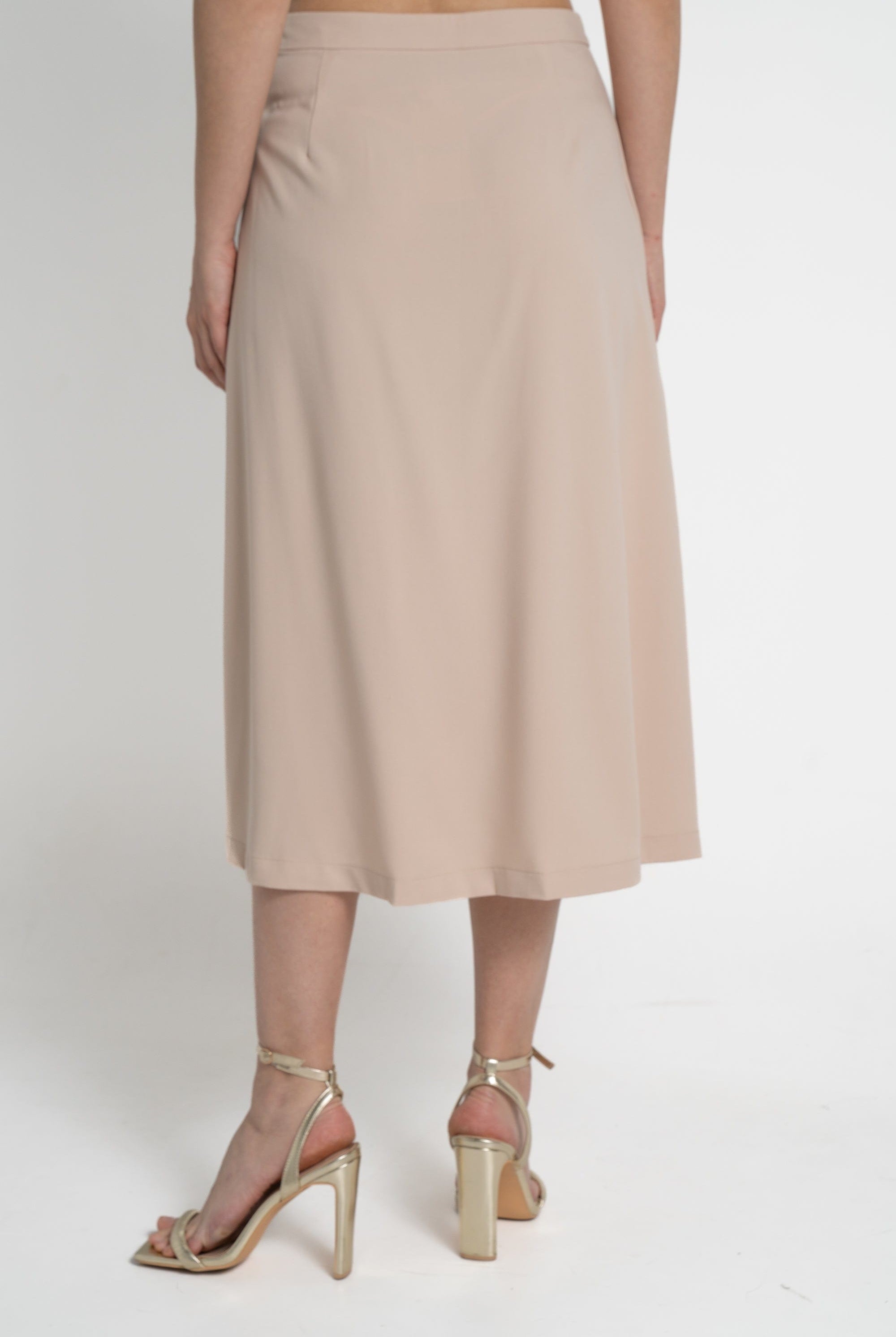 ميكا تنورة ميدي نسائية سادة بكسرات