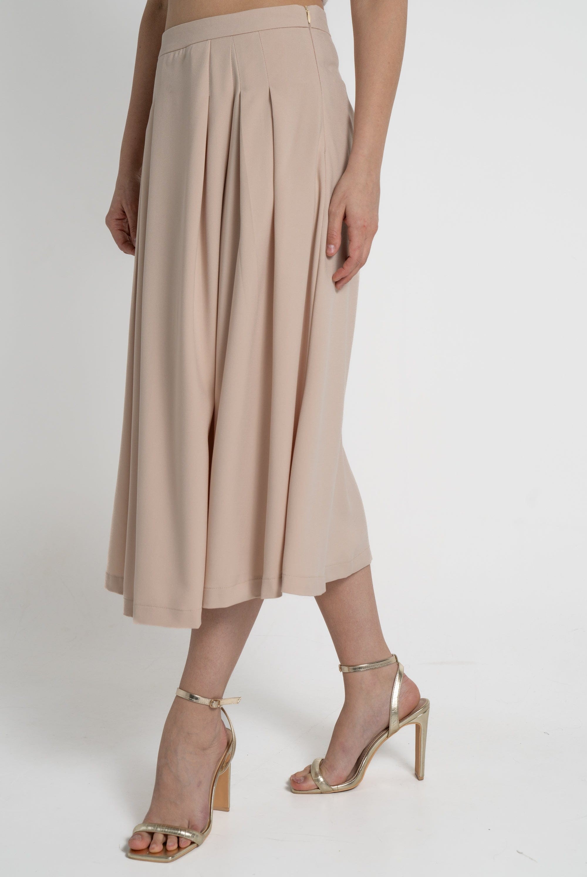 ميكا تنورة ميدي نسائية سادة بكسرات