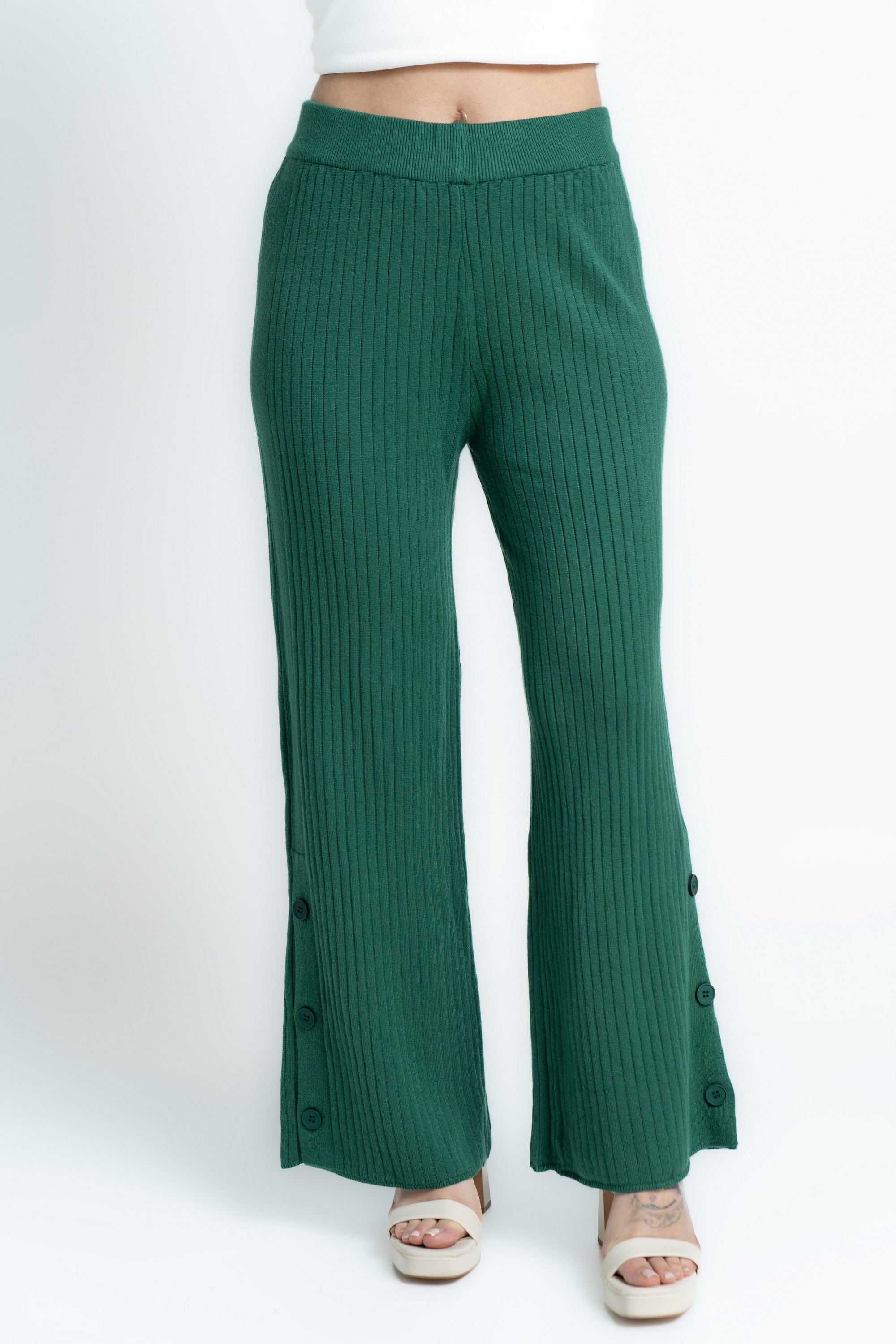 ميكا بنطلون هاى وست سادة واسع من الاسفل