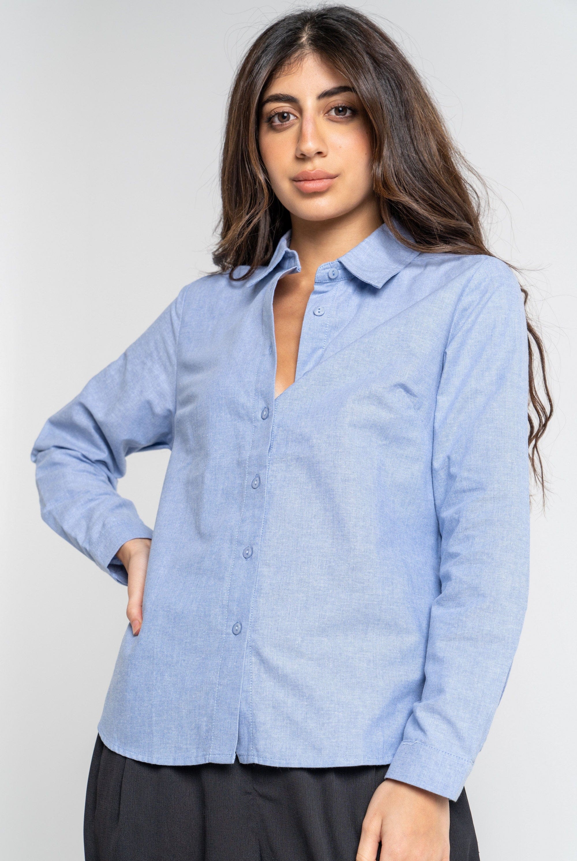 ميكا قميص سادة كم طويل