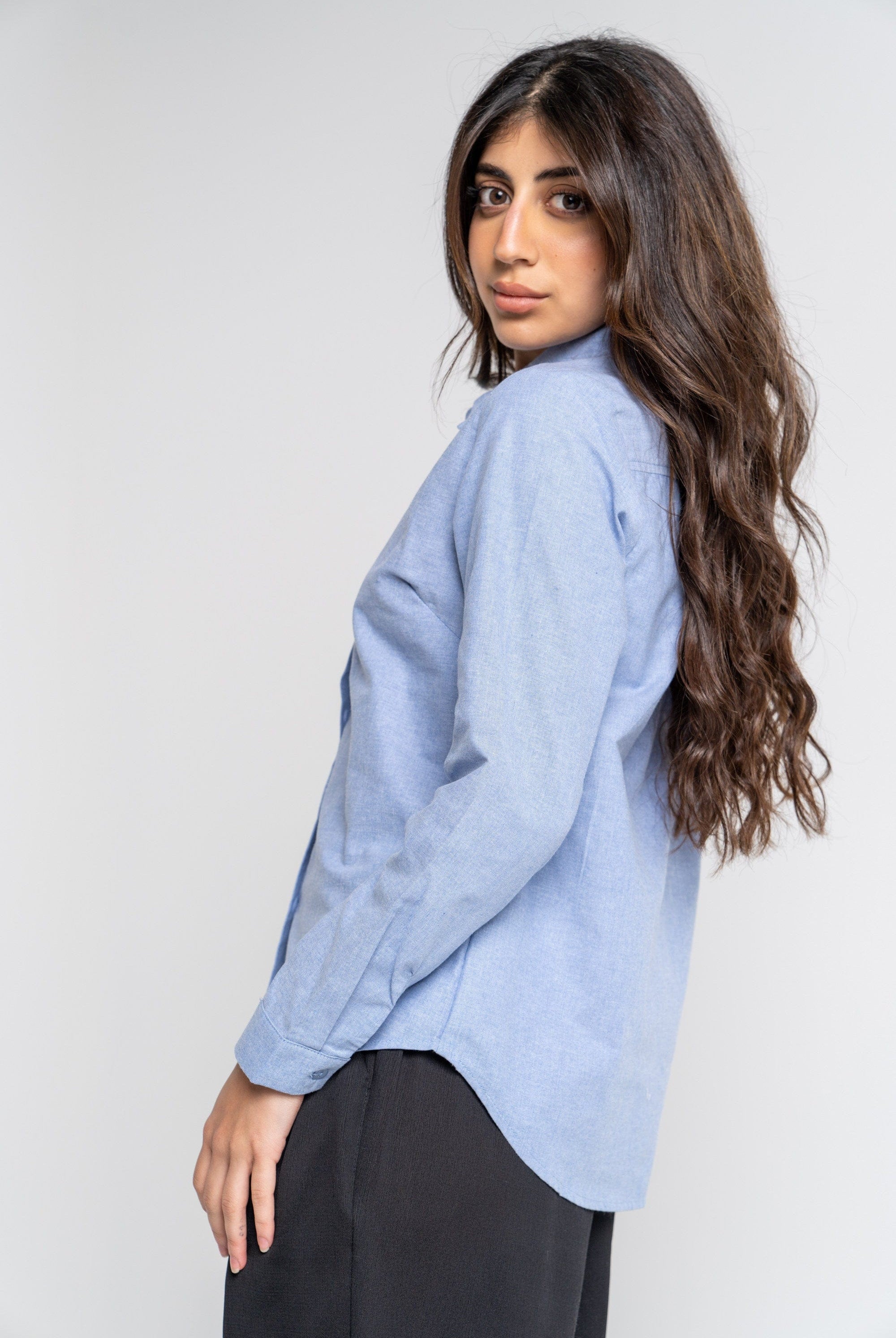 ميكا قميص سادة كم طويل