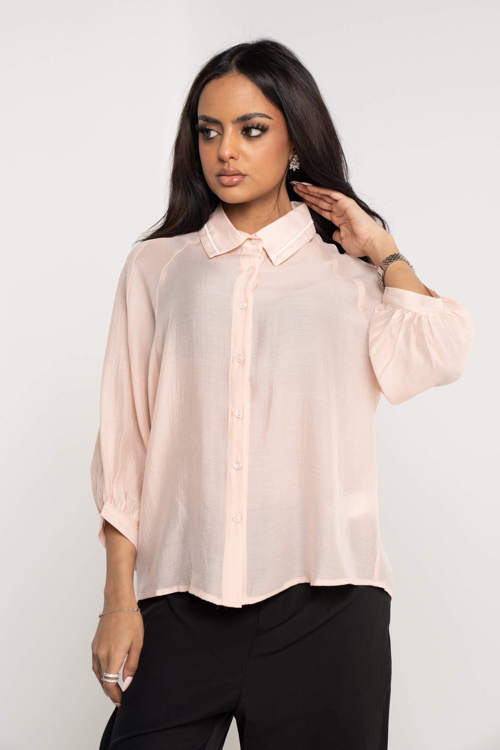 ميكا قميص سادة شفاف بأزرار أمامية 3/4 كم وياقة نسائي