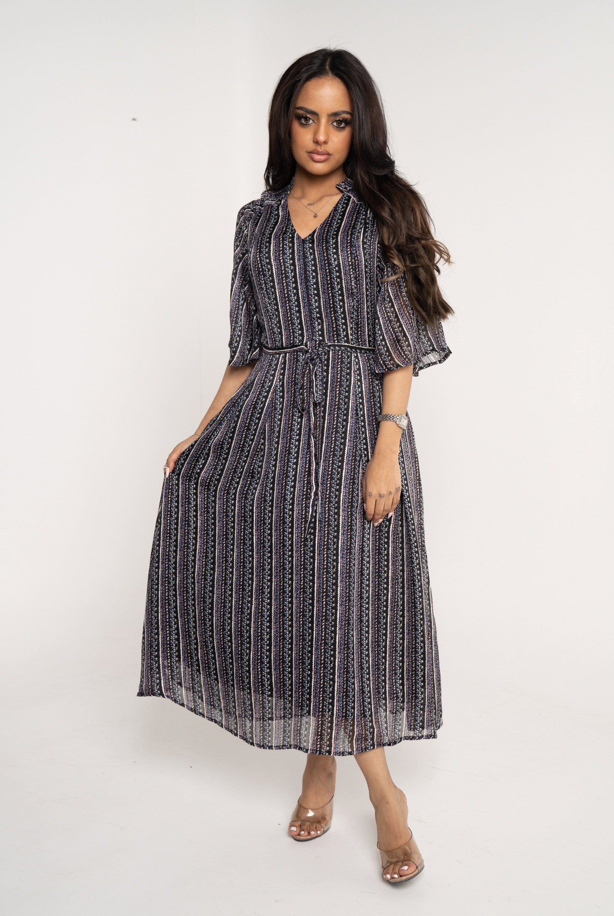 ميكا فستان ميدي بأكمام فراشة نقش مخطط