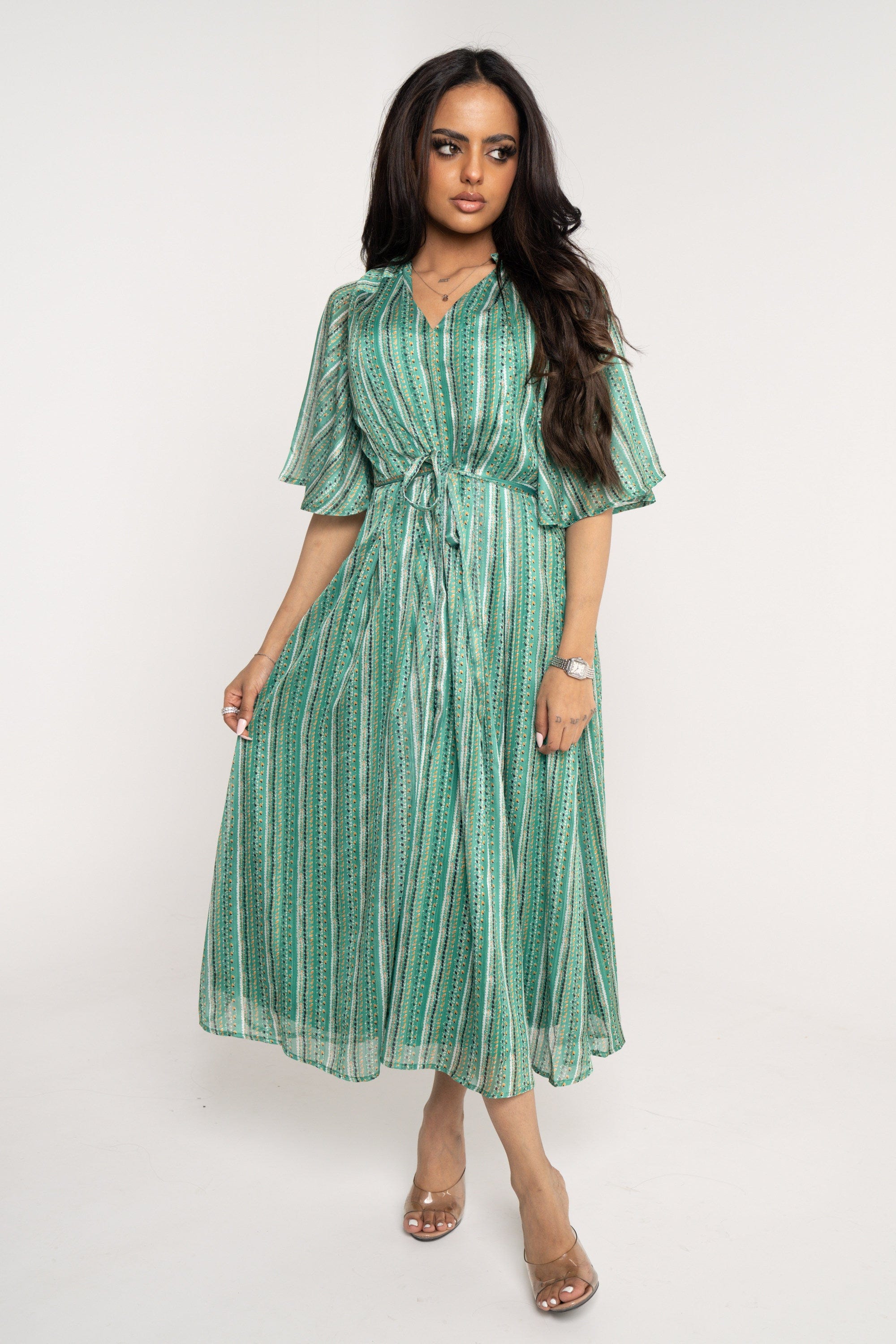 ميكا فستان ميدي بأكمام فراشة نقش مخطط