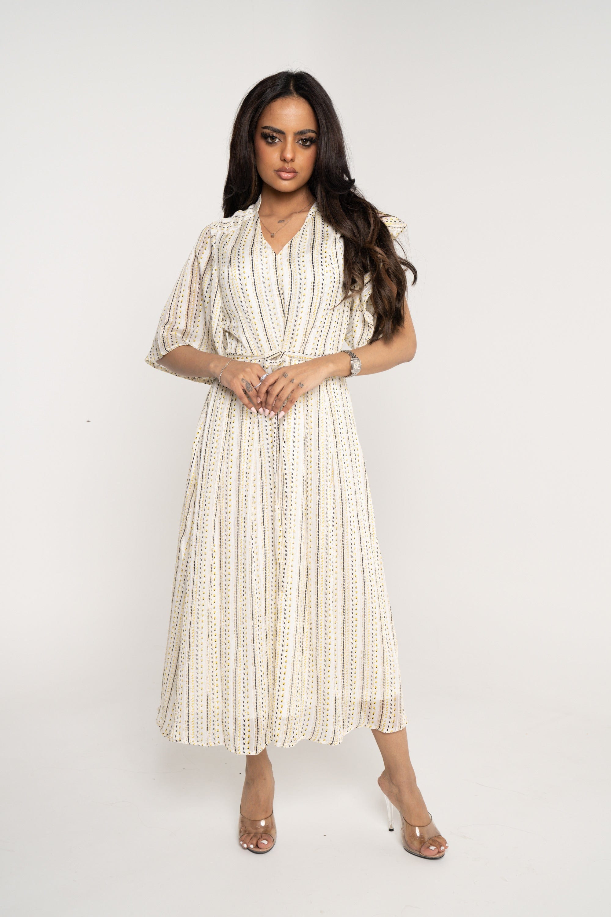 ميكا فستان ميدي بأكمام فراشة نقش مخطط