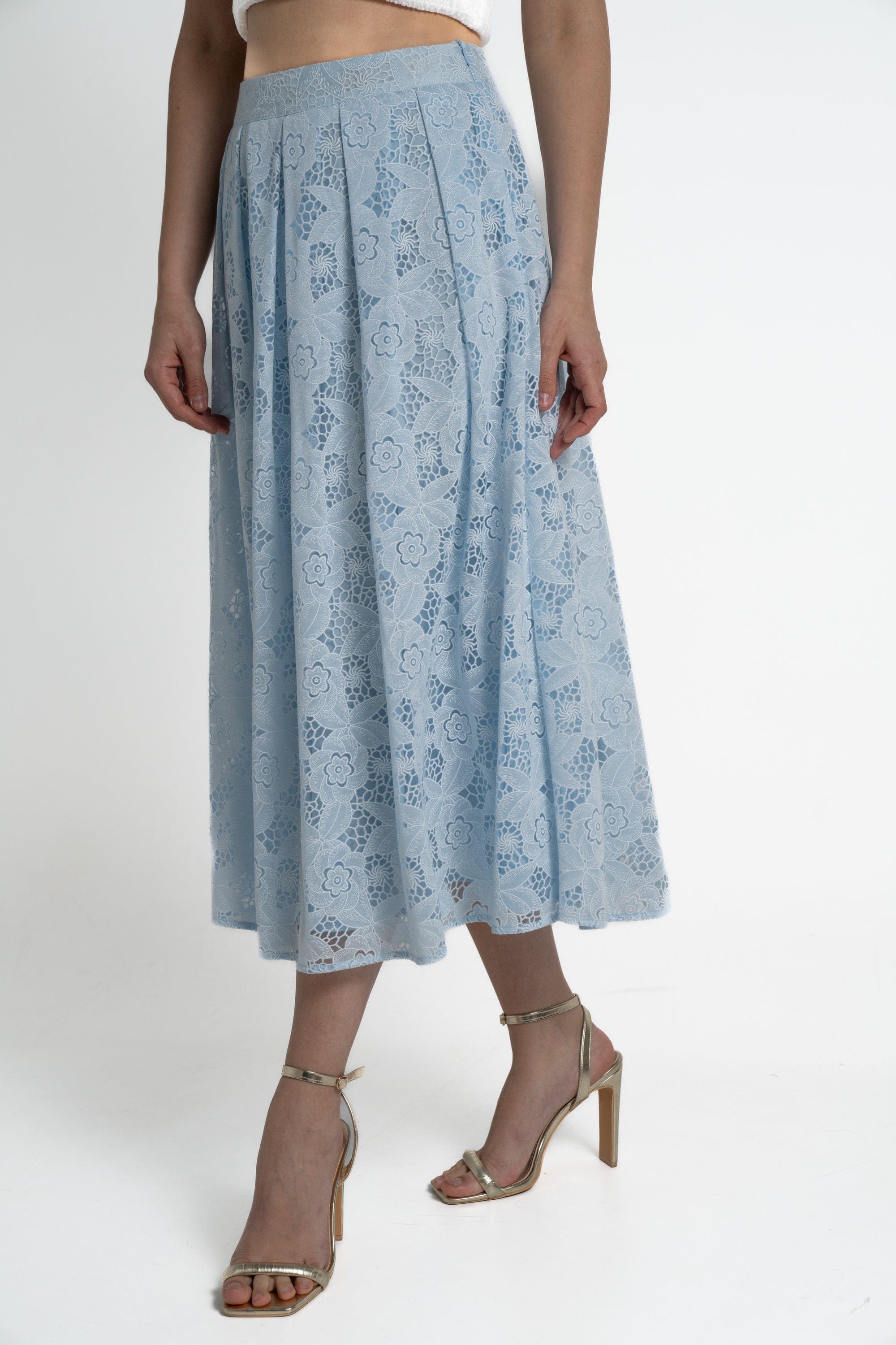 ميكا تنورة ميدي نسائية بتطريز مخرم