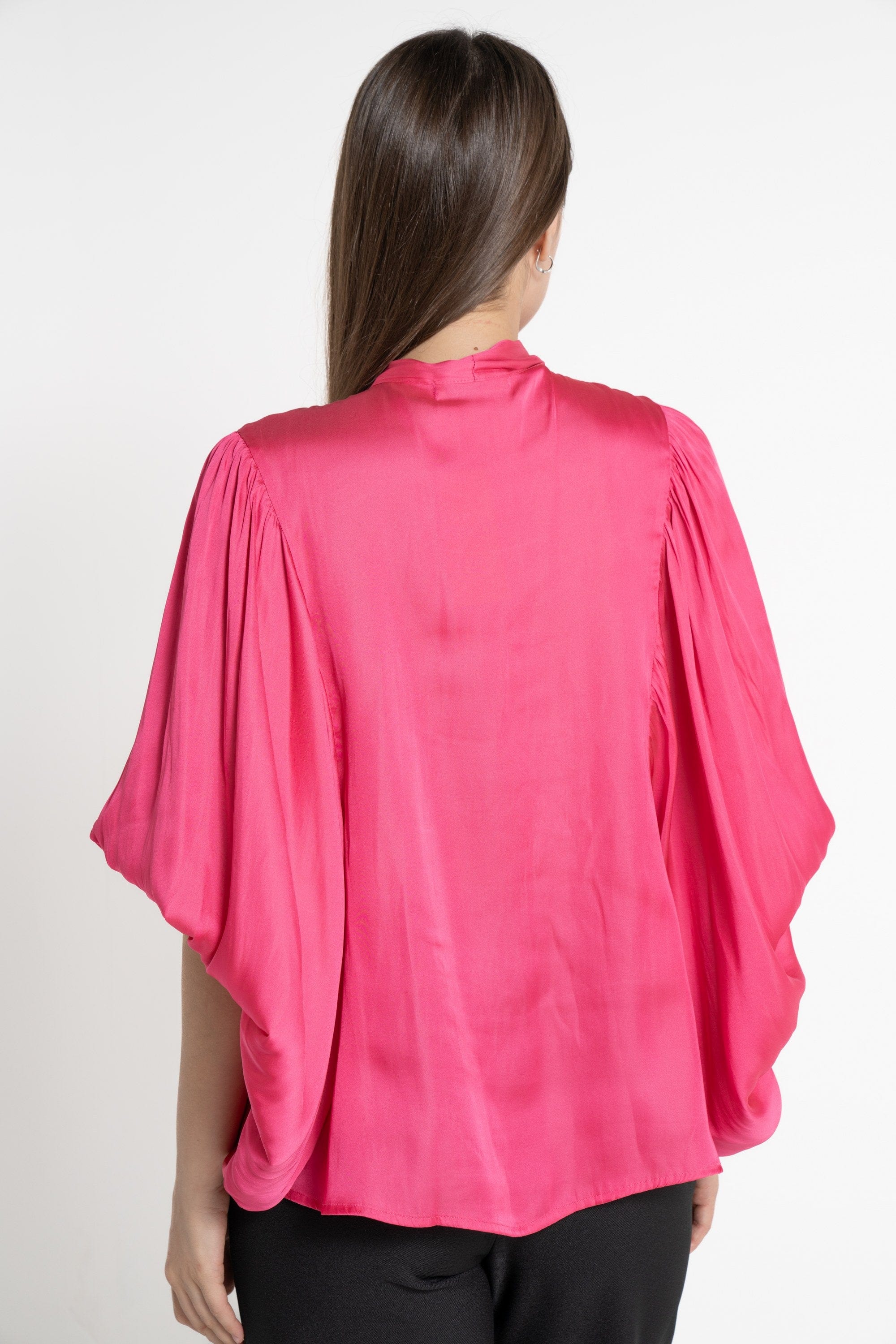 ميكا بلوزة بأكمام 3/4 بف سادة برباط أمامي نسائي