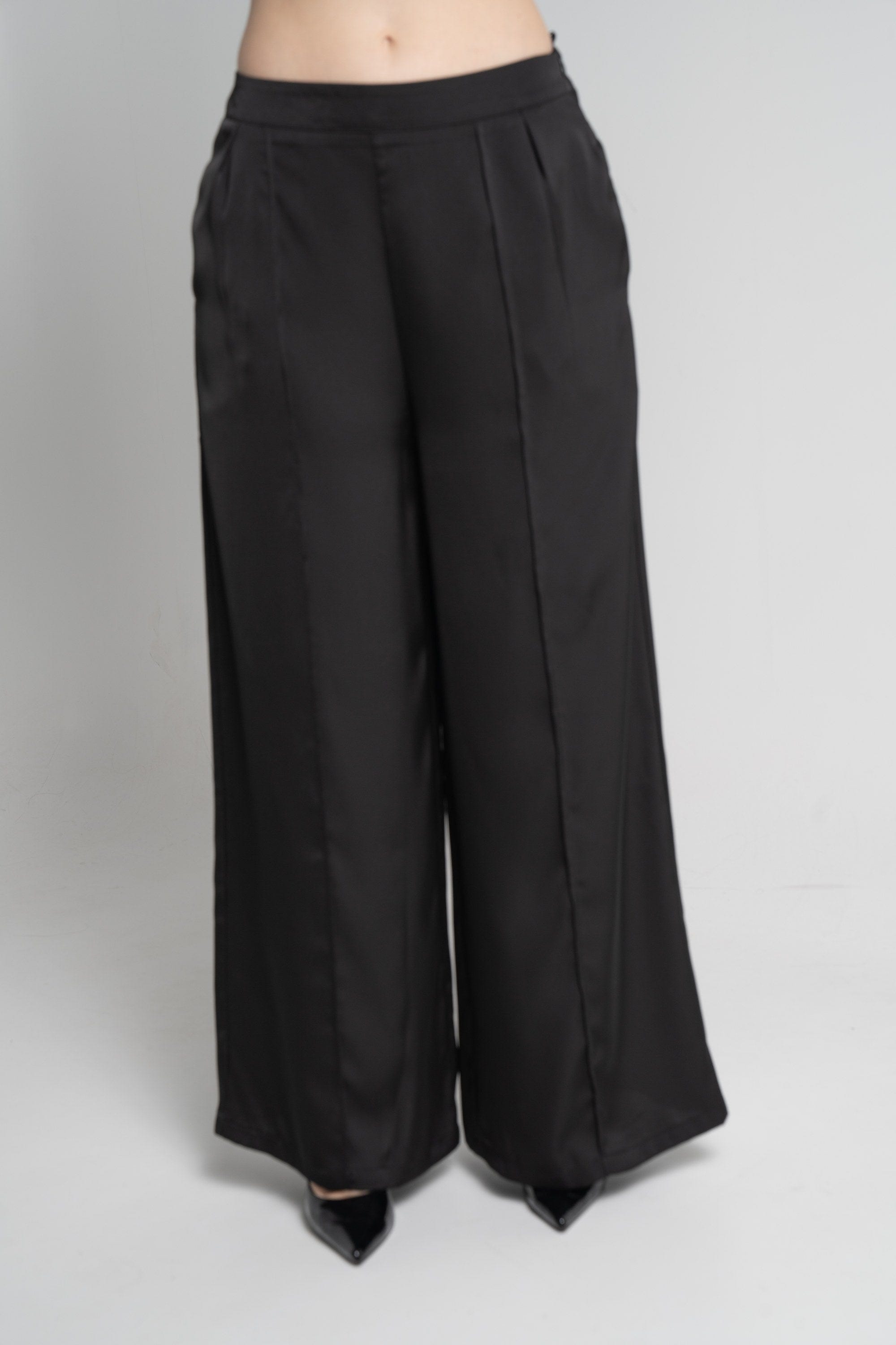 ميكا بنطلون طويل سادة لامع بجيوب جانبية نسائي