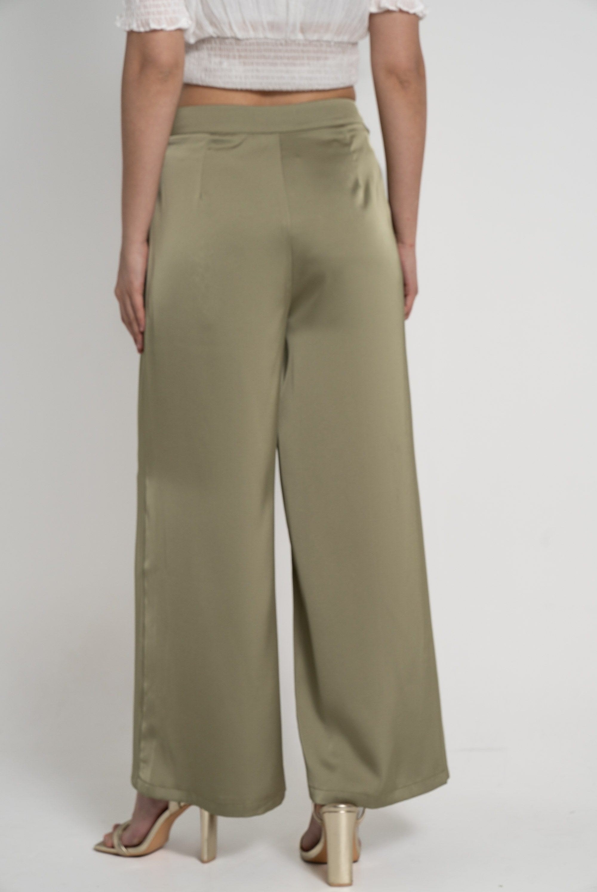 ميكا بنطلون طويل سادة لامع بجيوب جانبية نسائي