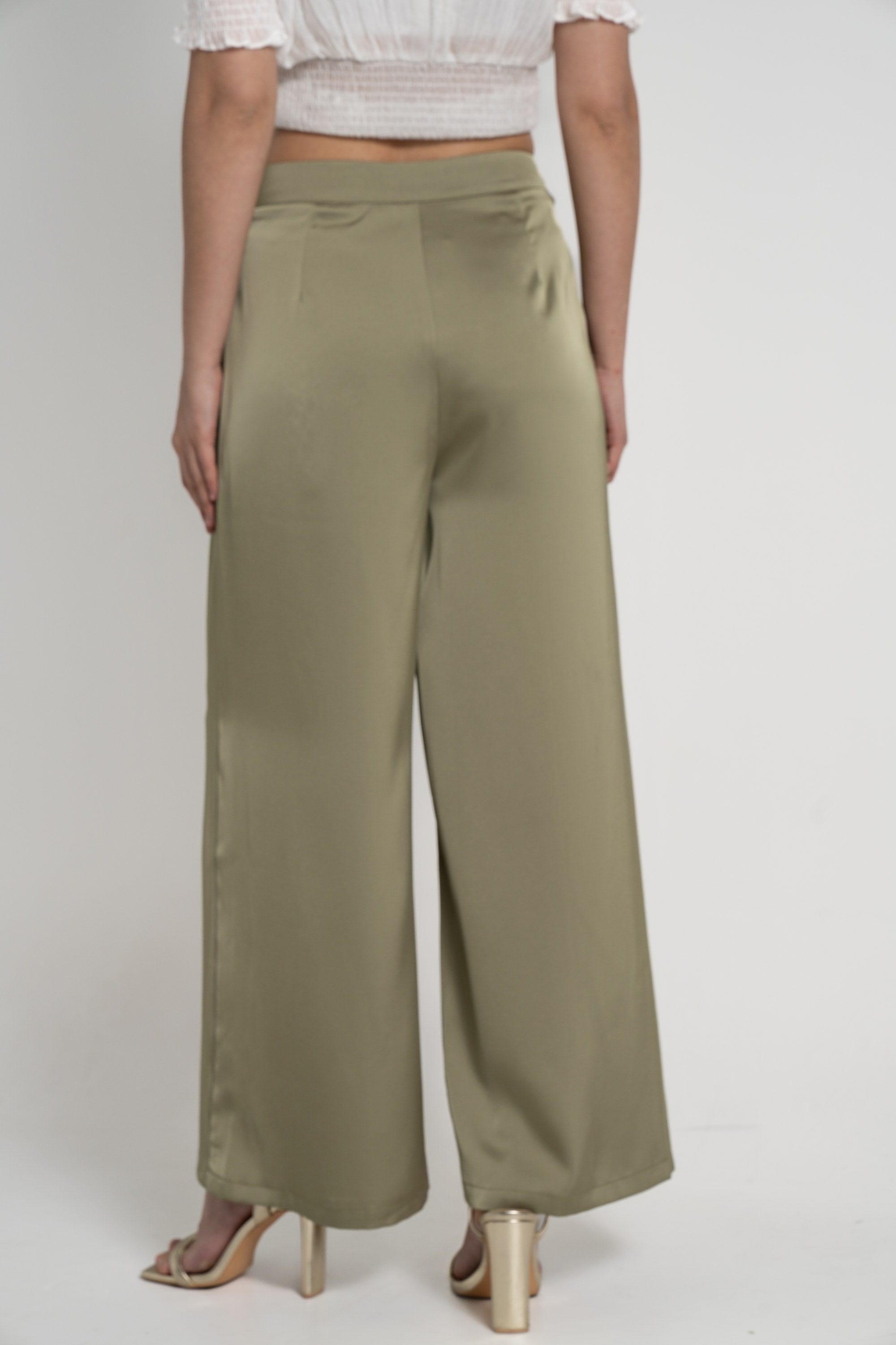 ميكا بنطلون طويل سادة لامع بجيوب جانبية نسائي