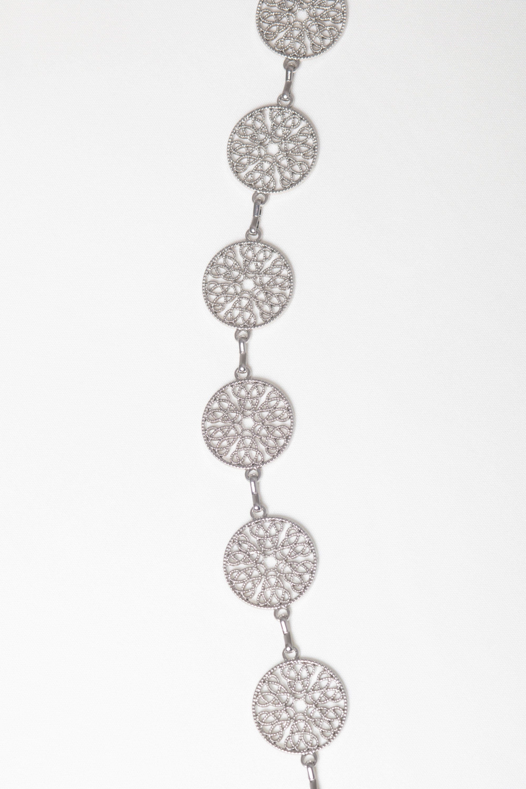 ميكا حزام نسائي مزين باللون الفضي رفيع