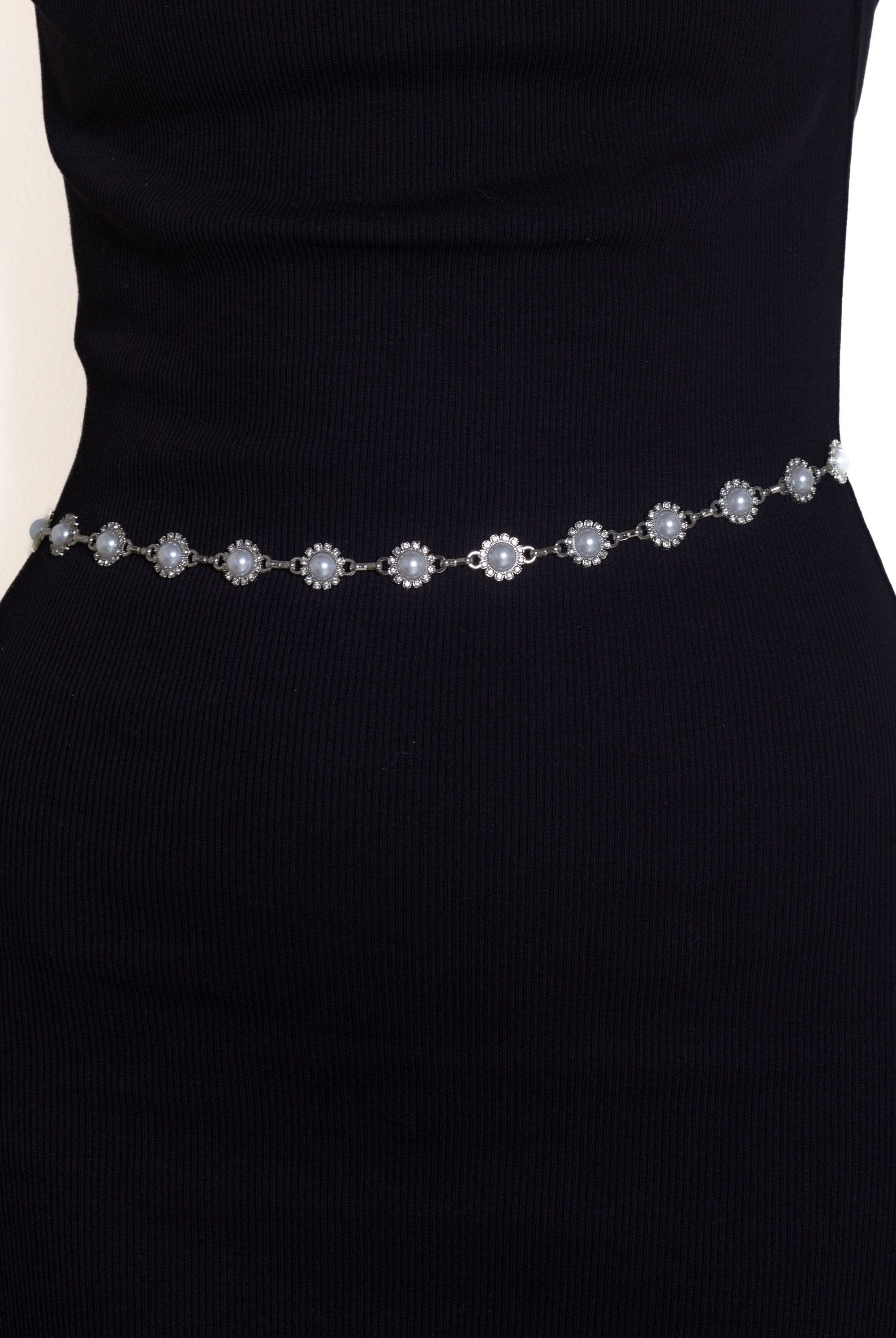 نتشي حزام نسائي على شكل ورد