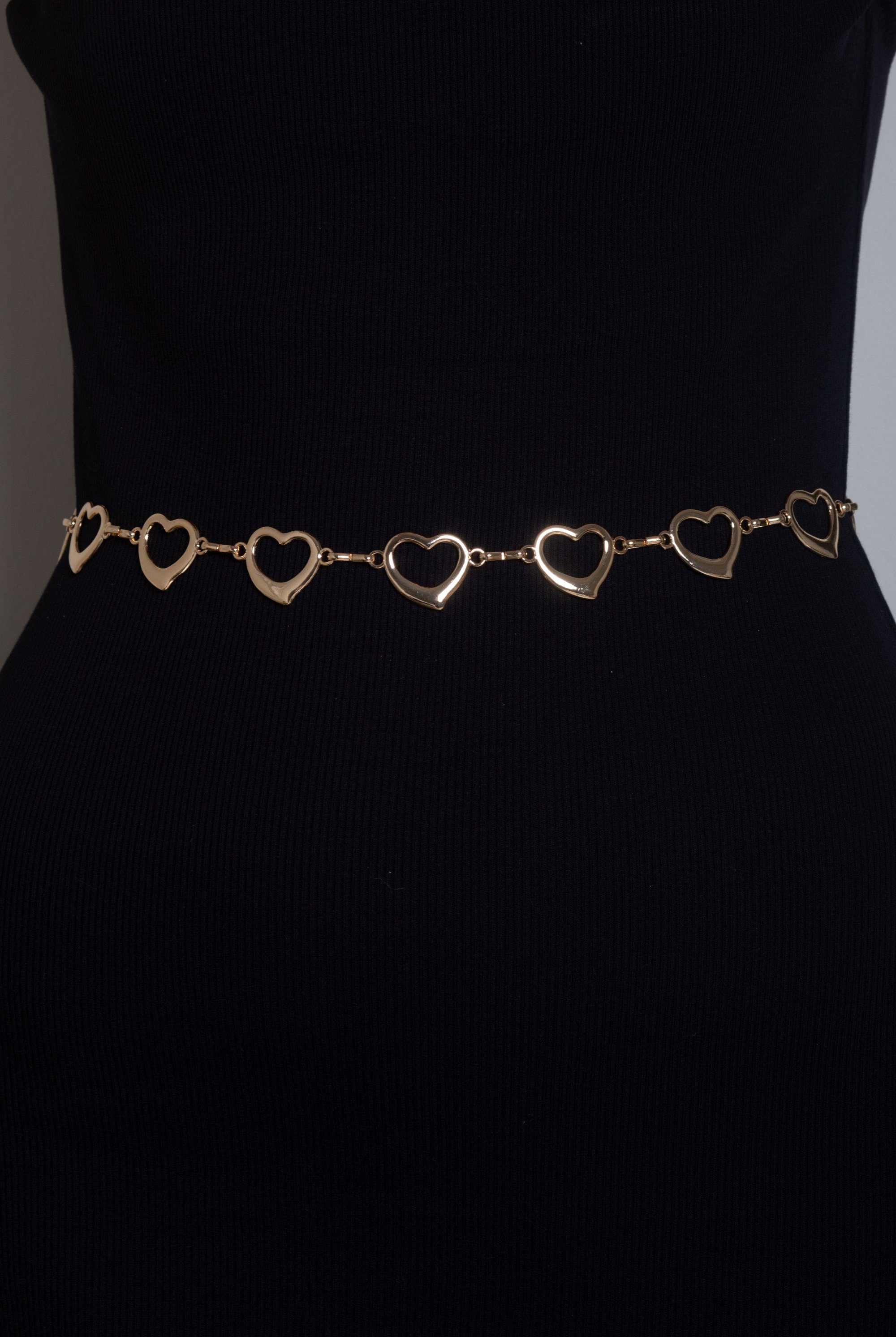 نتشي حزام نسائي على شكل قلوب