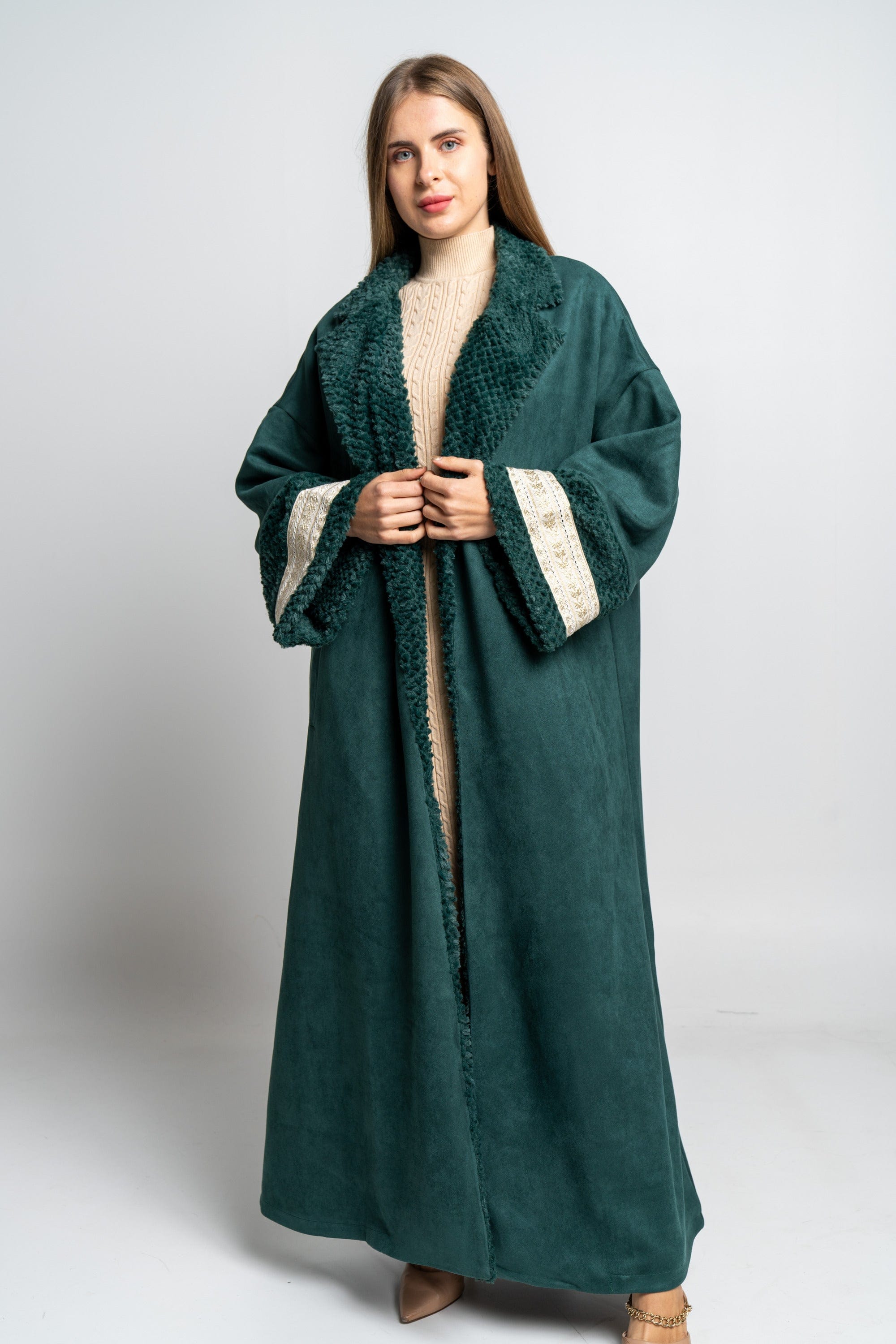 نتشي جاكيت فرو طويل كم طويل نسائي