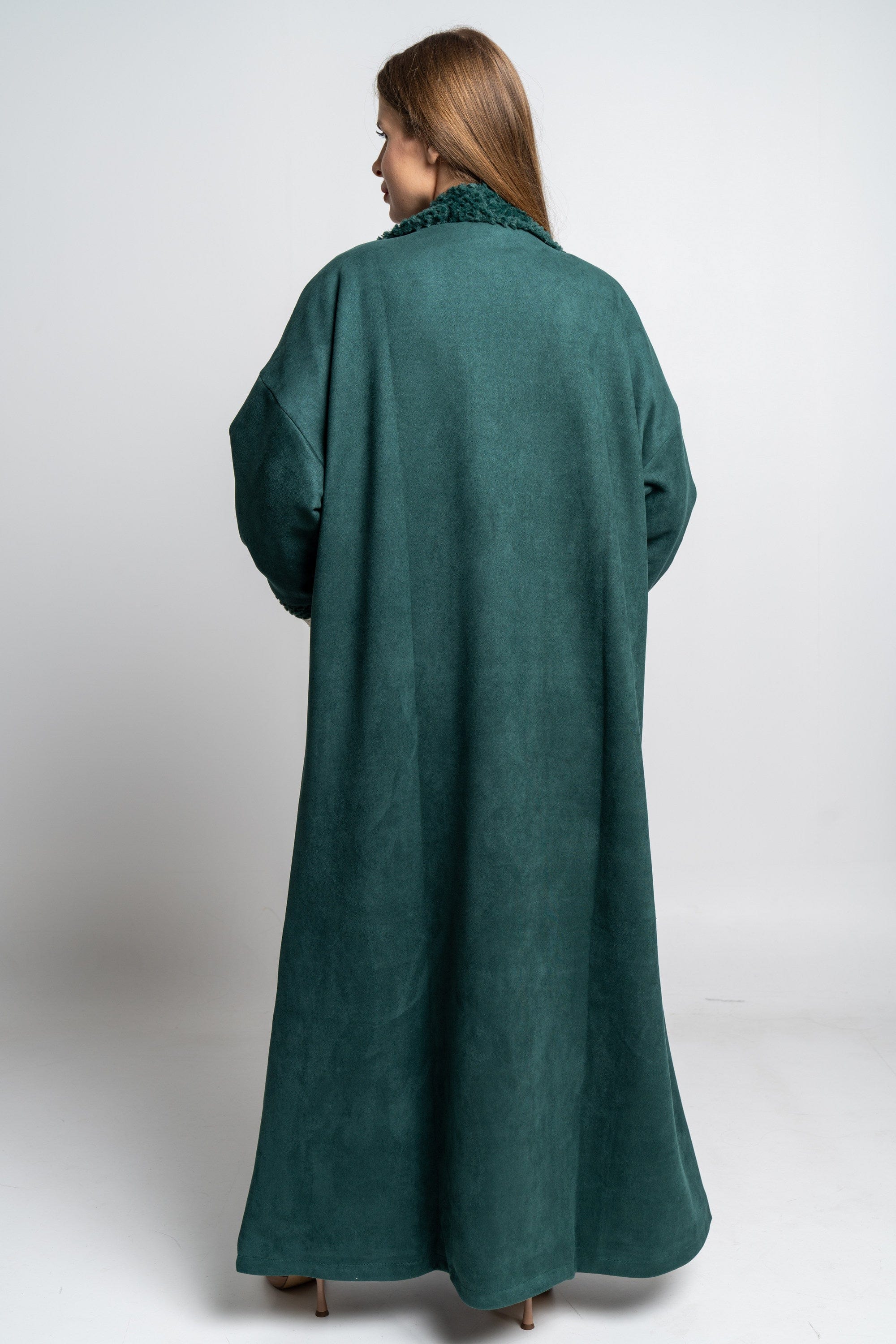 نتشي جاكيت فرو طويل كم طويل نسائي