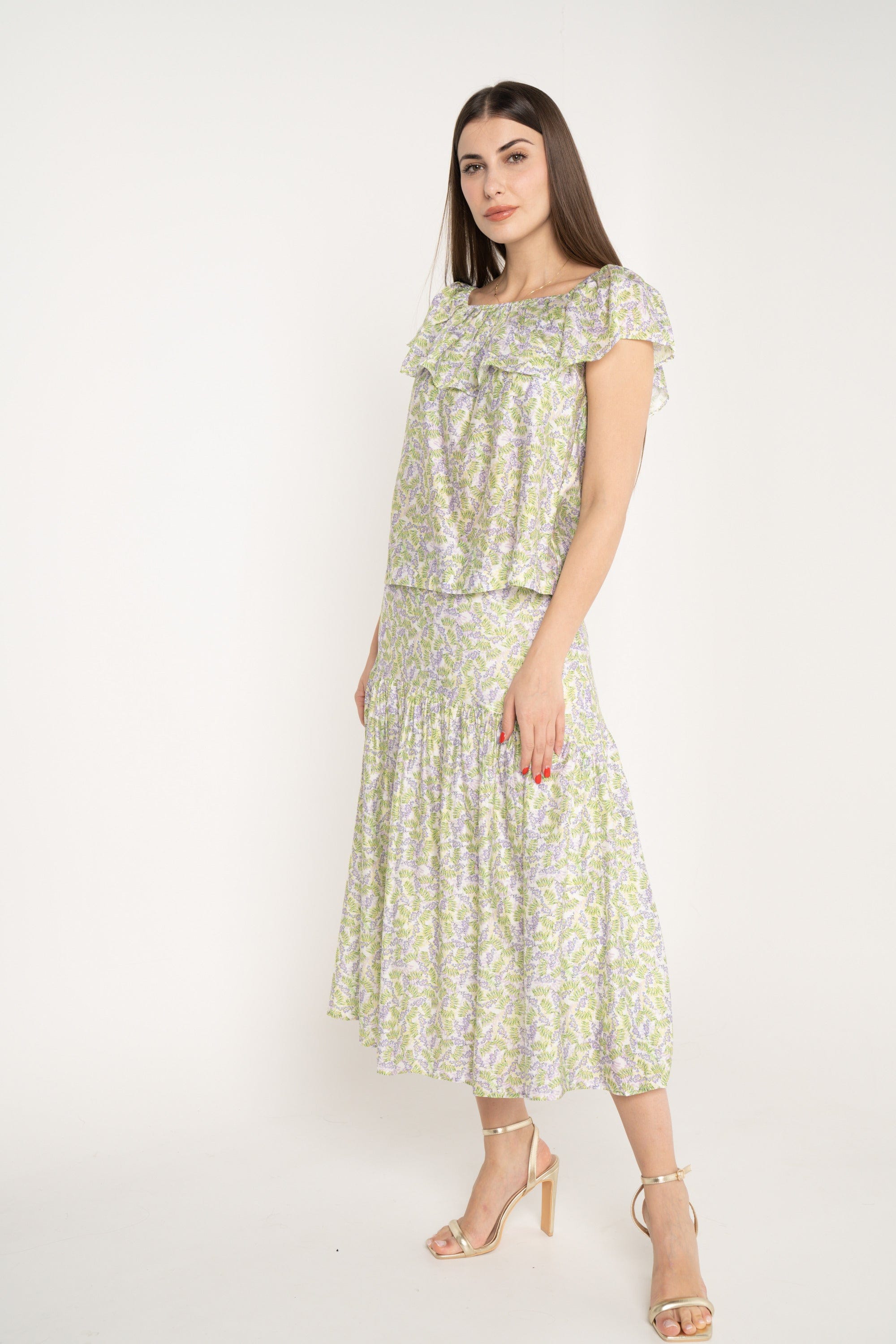 ميكا تنورة ميدي مشجرة بكشكشة من أسفل