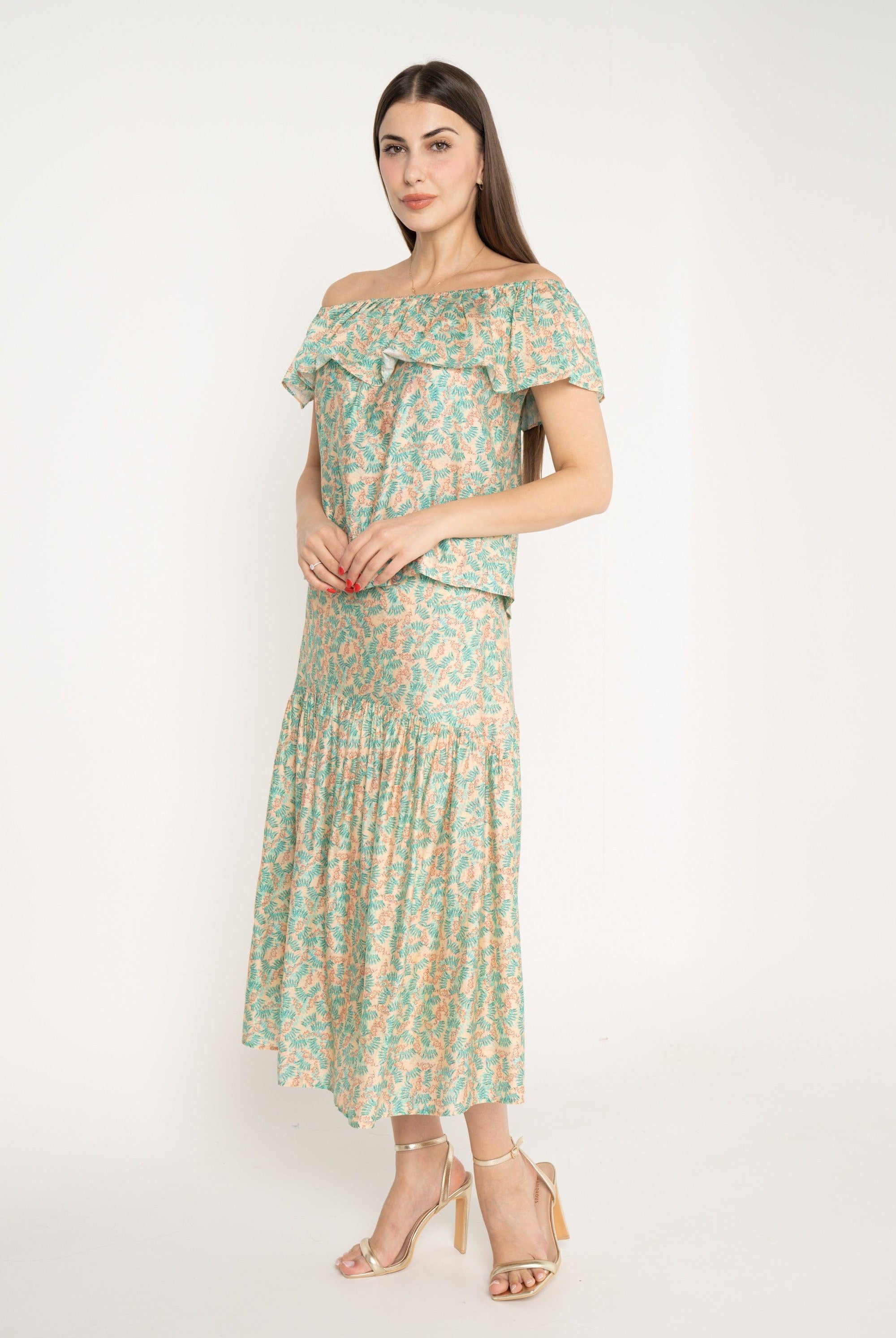 ميكا تنورة ميدي مشجرة بكشكشة من أسفل