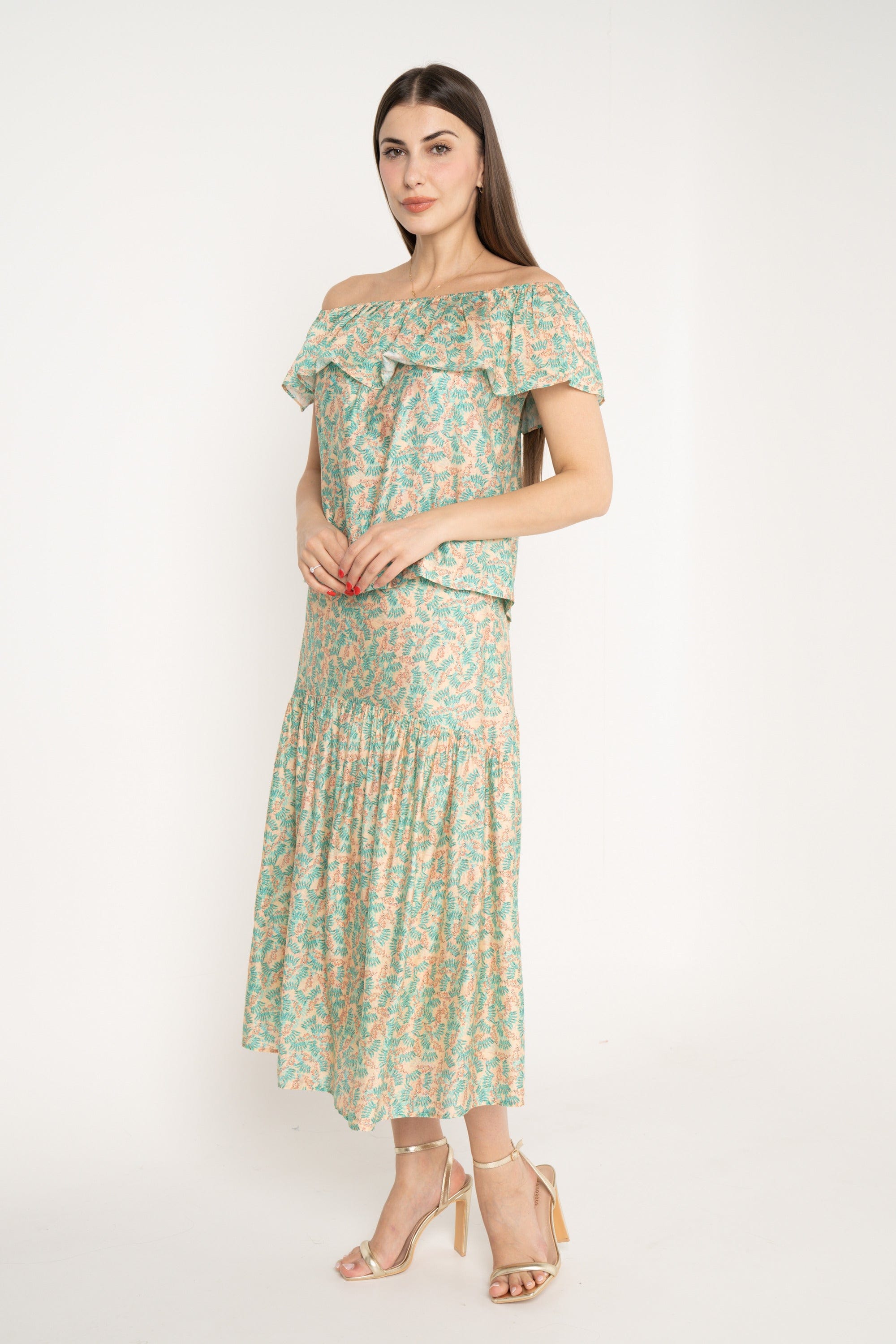 ميكا تنورة ميدي مشجرة بكشكشة من أسفل