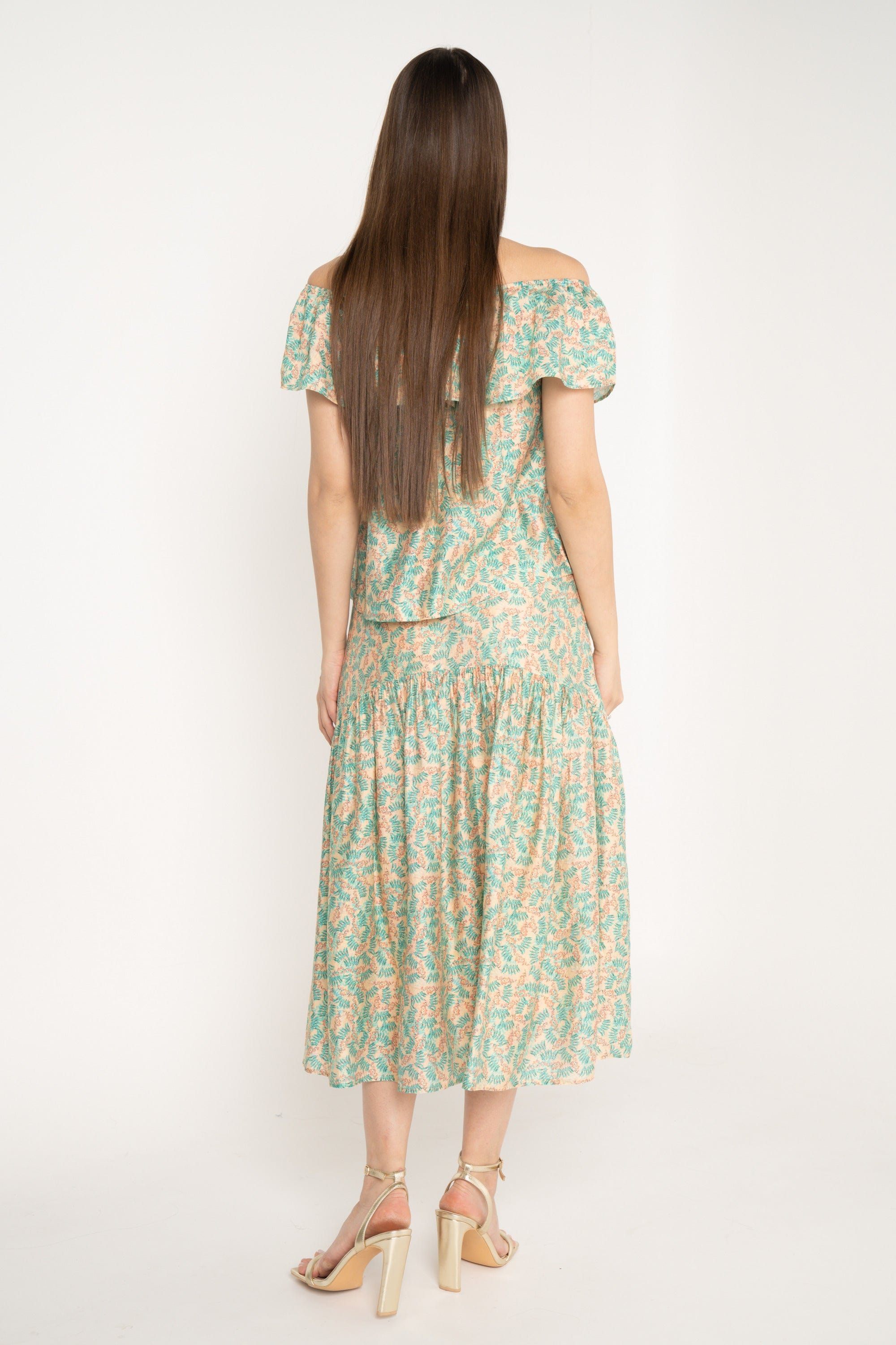 ميكا تنورة ميدي مشجرة بكشكشة من أسفل