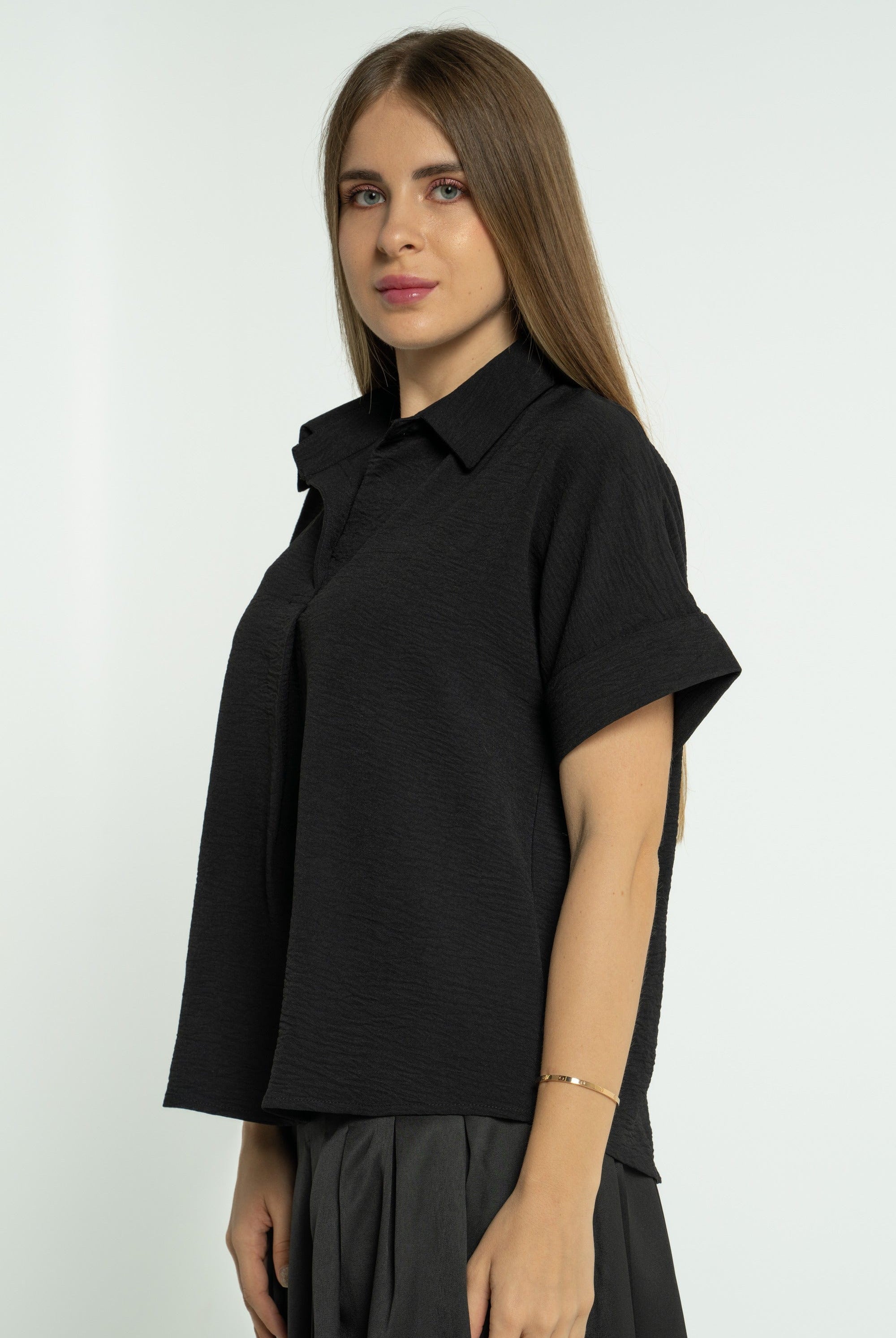 ميكا بلوزة سادة حمالات بأكمام قصيرة