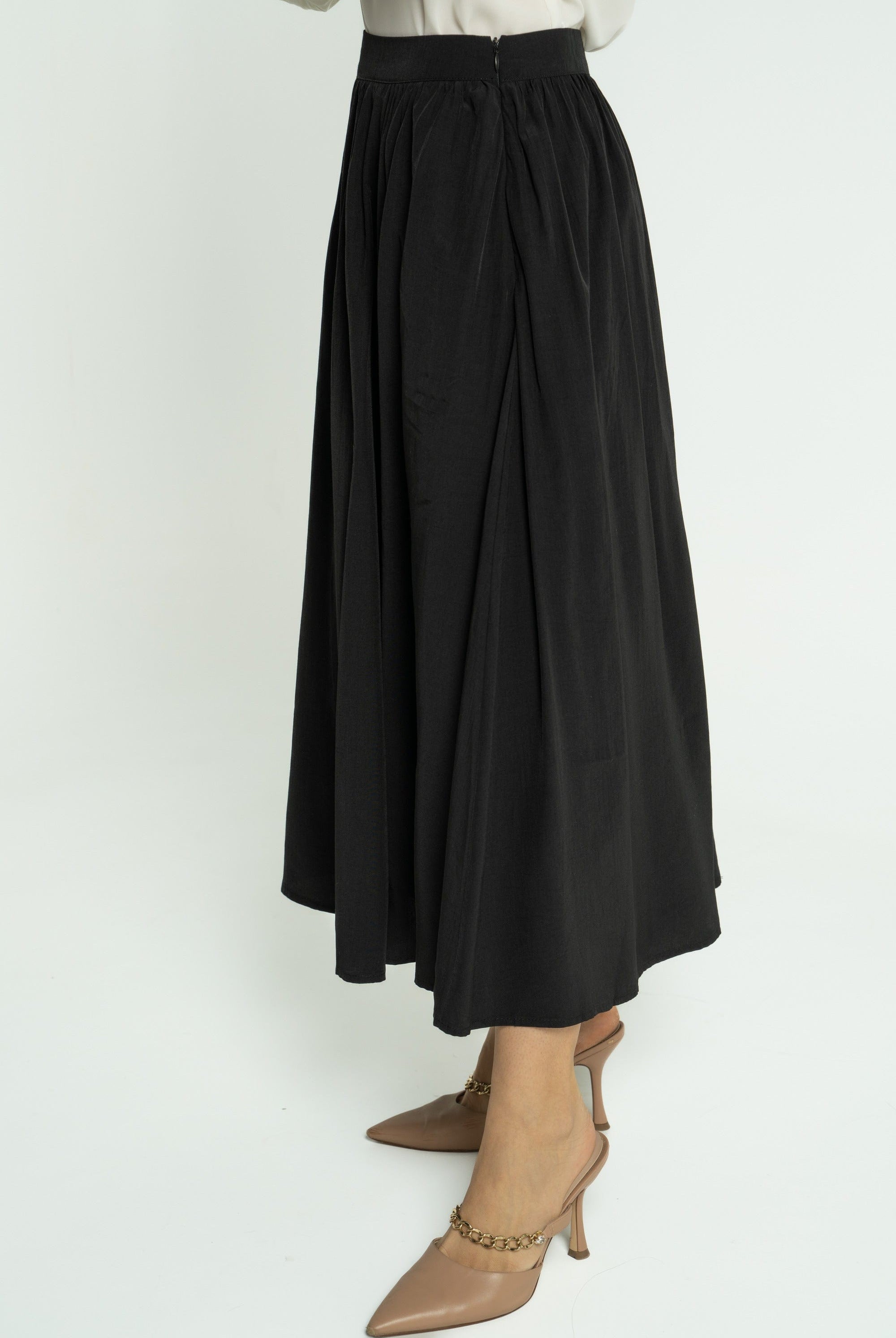 ميكا تنورة ميدي سادة كلوش