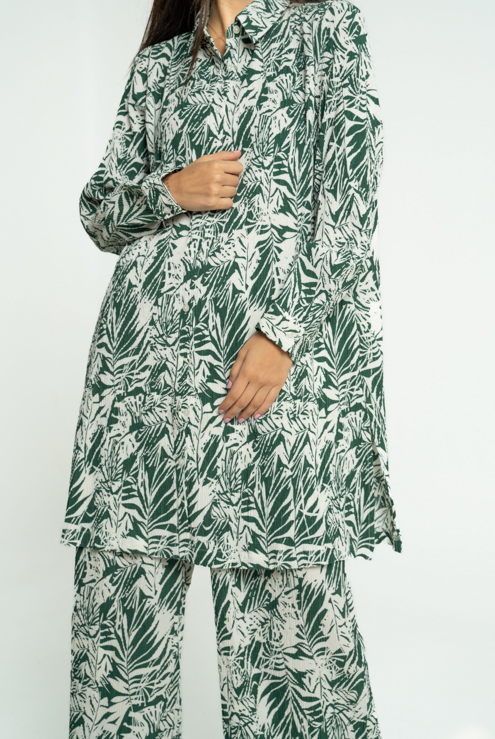 ميكا قميص طويل مشجر بياقة بأكمام طويلة