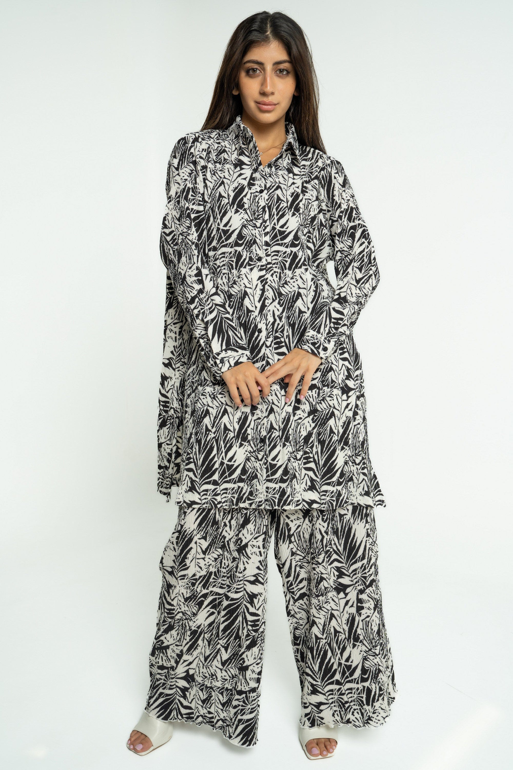 ู
ููุง ูู
ูุต ุทููู ู
ุดุฌุฑ ุจูุงูุฉ ุจุฃูู
ุงู
ุทูููุฉ