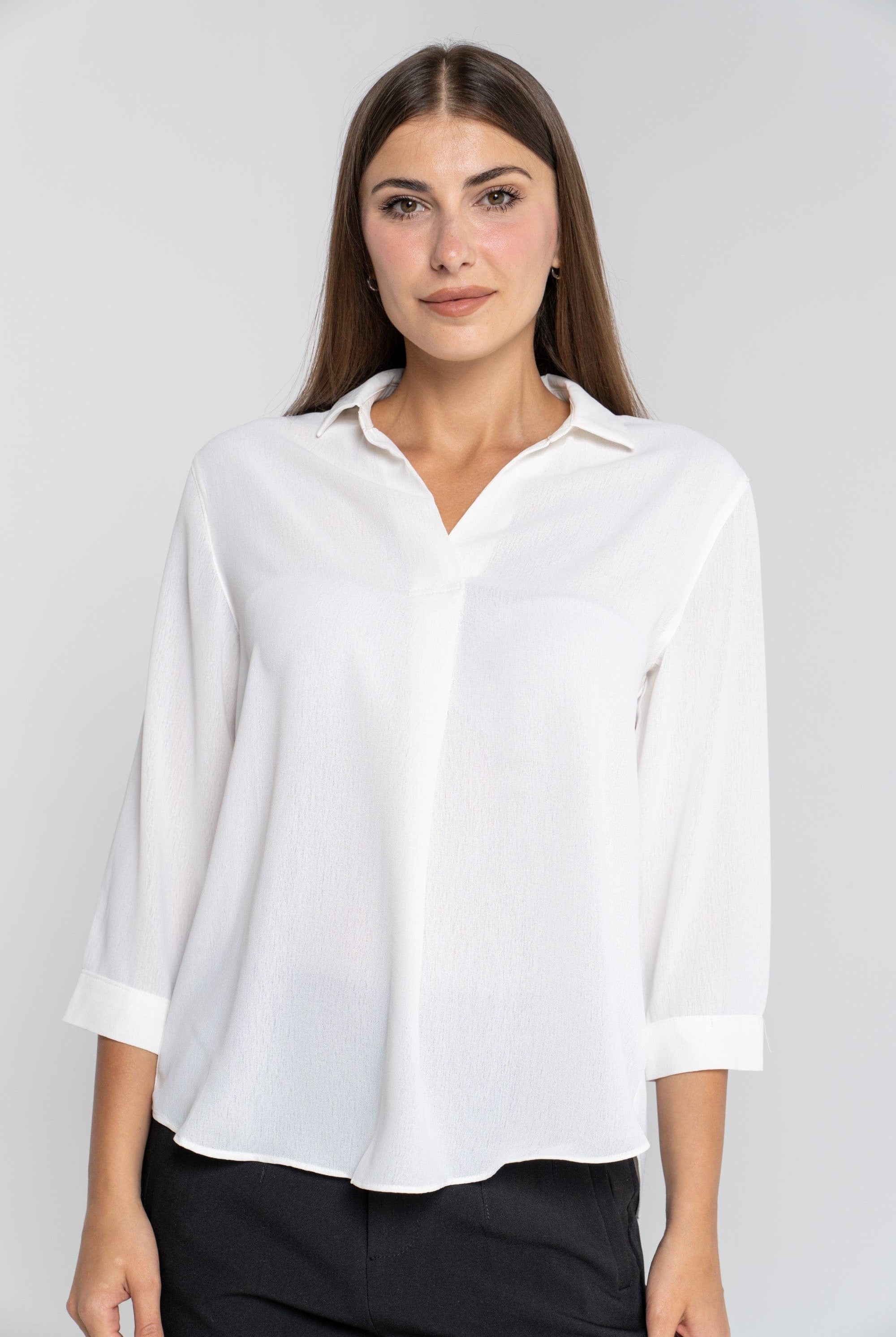 ميكا بلوزة سادة بدون أزرار بفتحة سبعة 3/4 كم